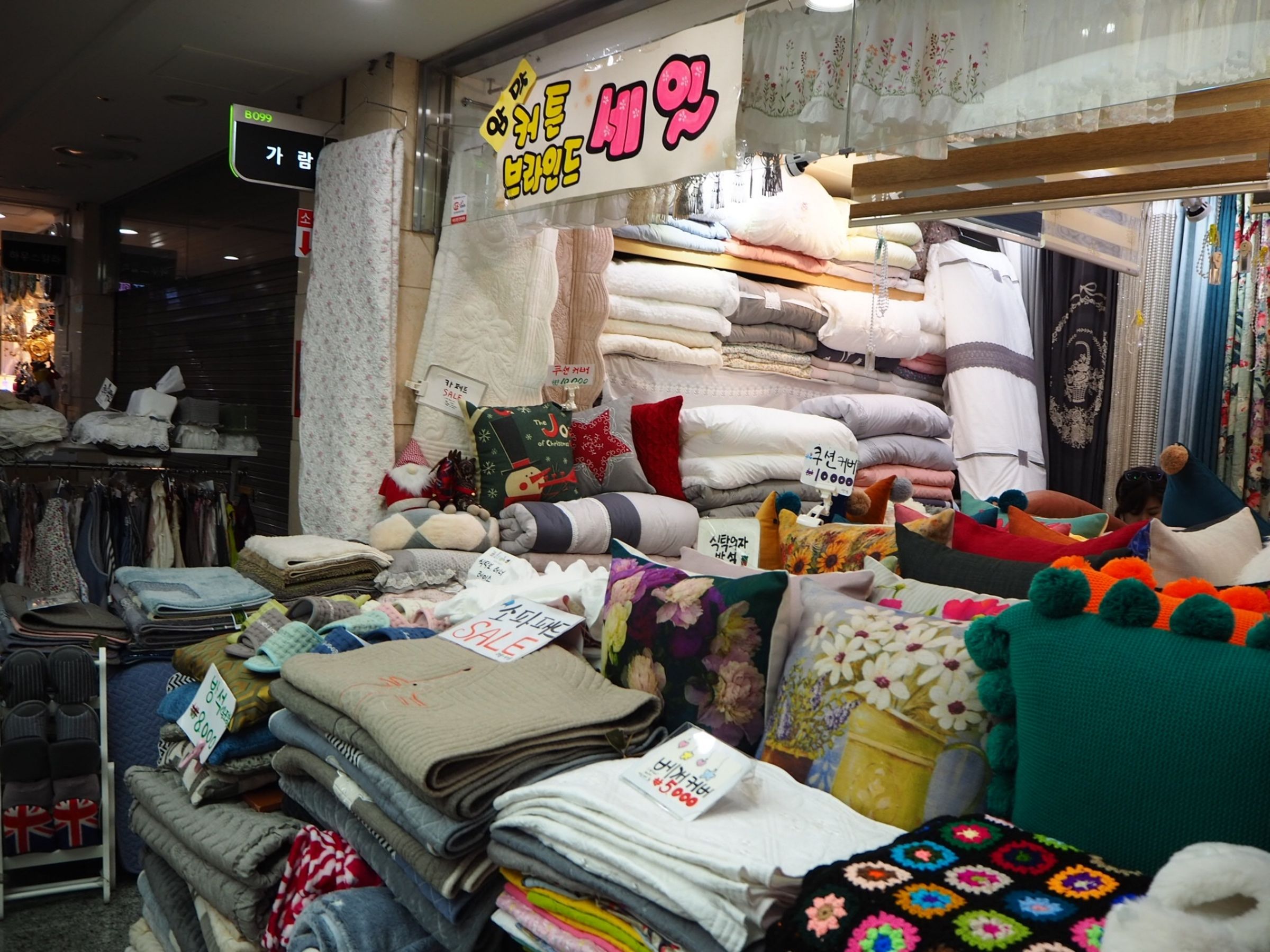 首爾廣藏市場的寢具店主要客源來自台灣與香港兩地。(示意圖,photoAC)