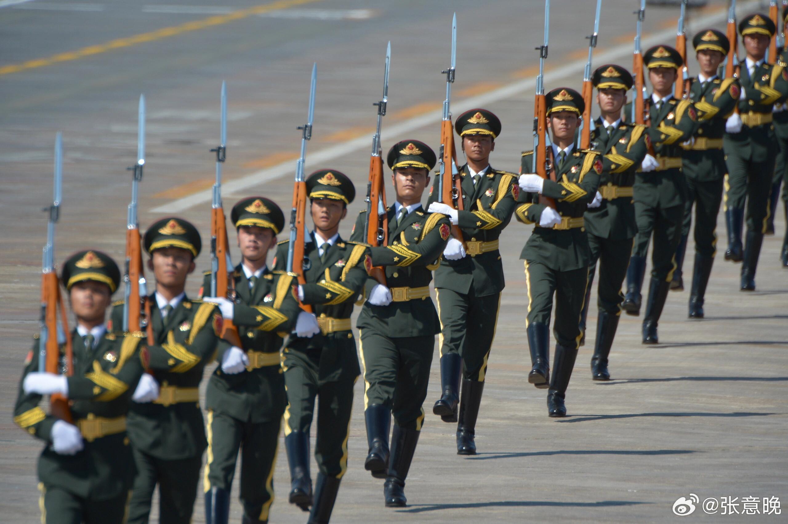 有鑒於在「特殊日子」中國反日情緒高漲，日本大使館憂心日本公民可能受害，因此建議日本避免使用日語，也避免穿著一眼就可能背出是日本人的服裝。（翻攝自微博）
