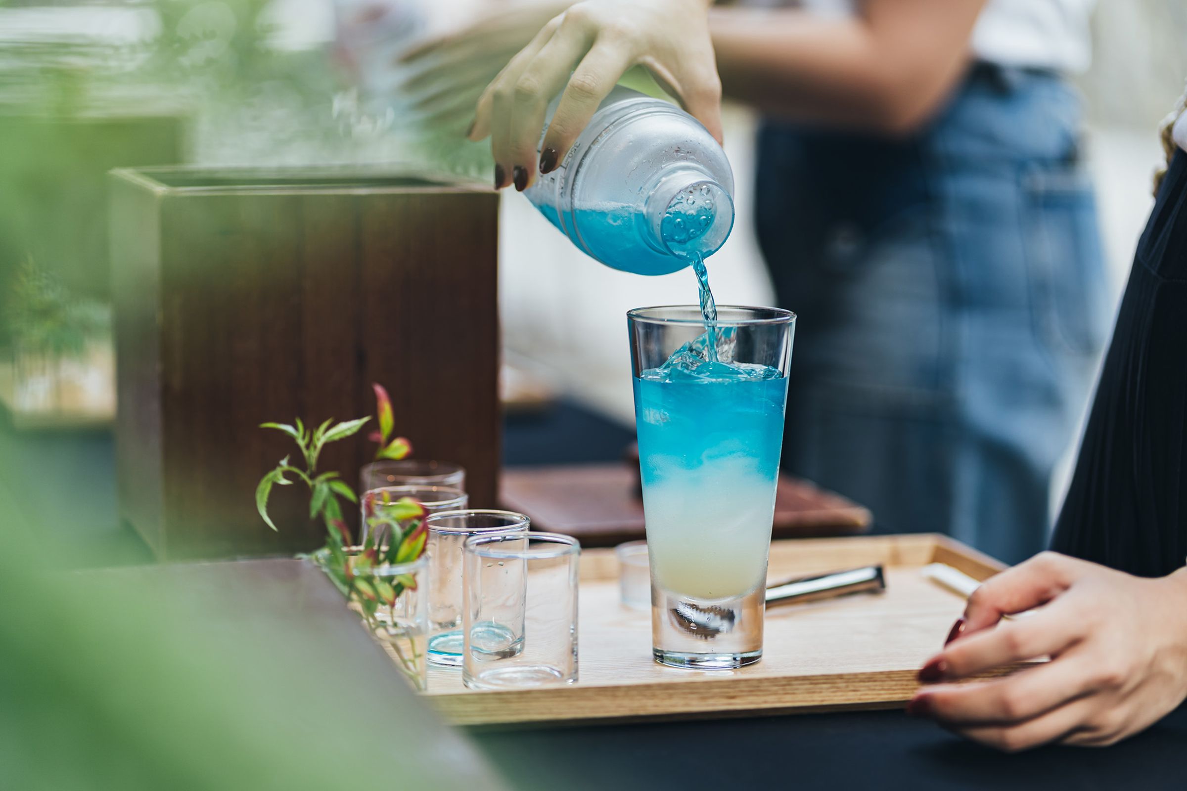 餐飲團隊設計小米酒特調DIY課程,推廣在地原民文化。(太魯閣晶英酒店提供)