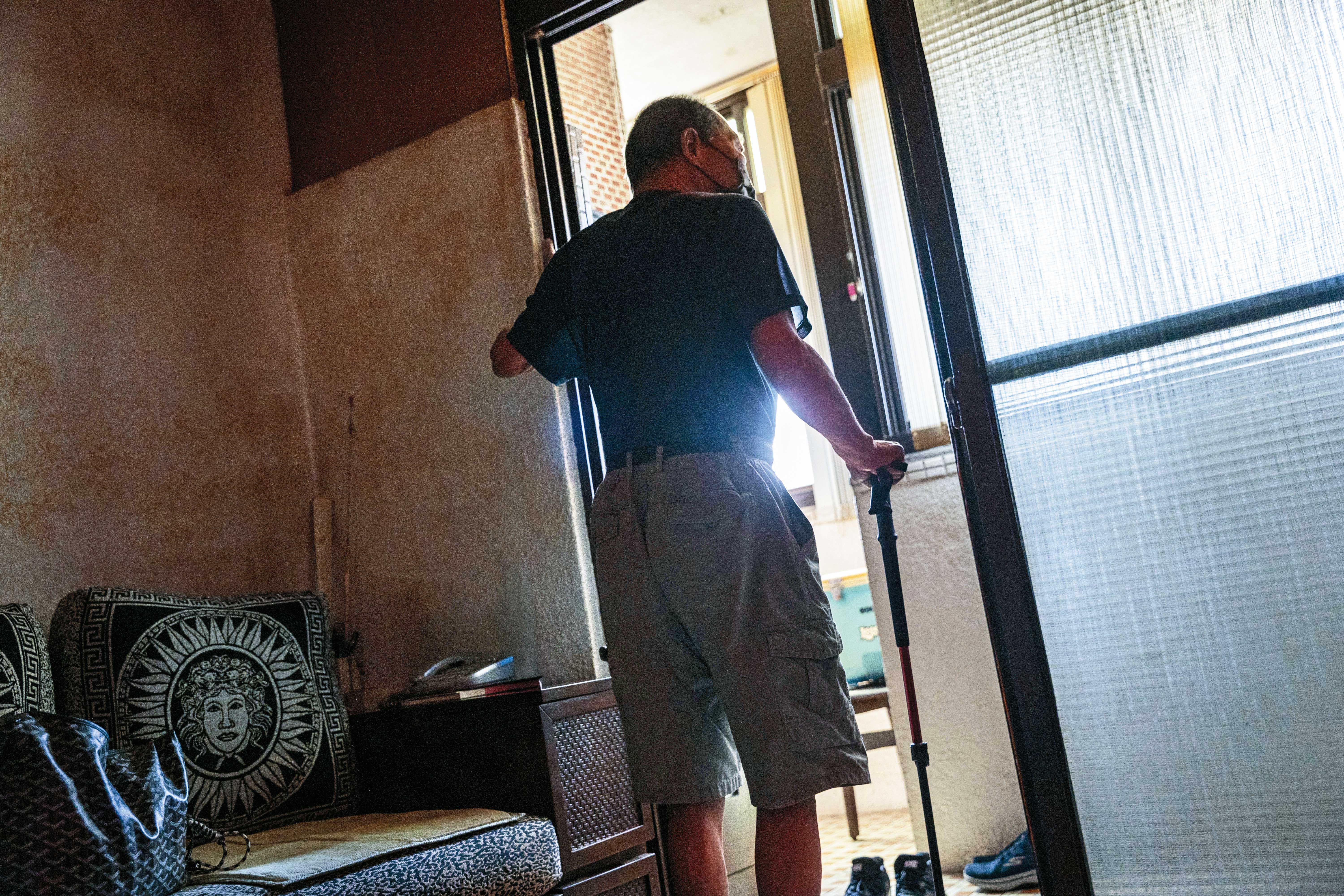 合建案一波三折，鄰居A先生希望事情能圓滿，讓他早日入住新屋。