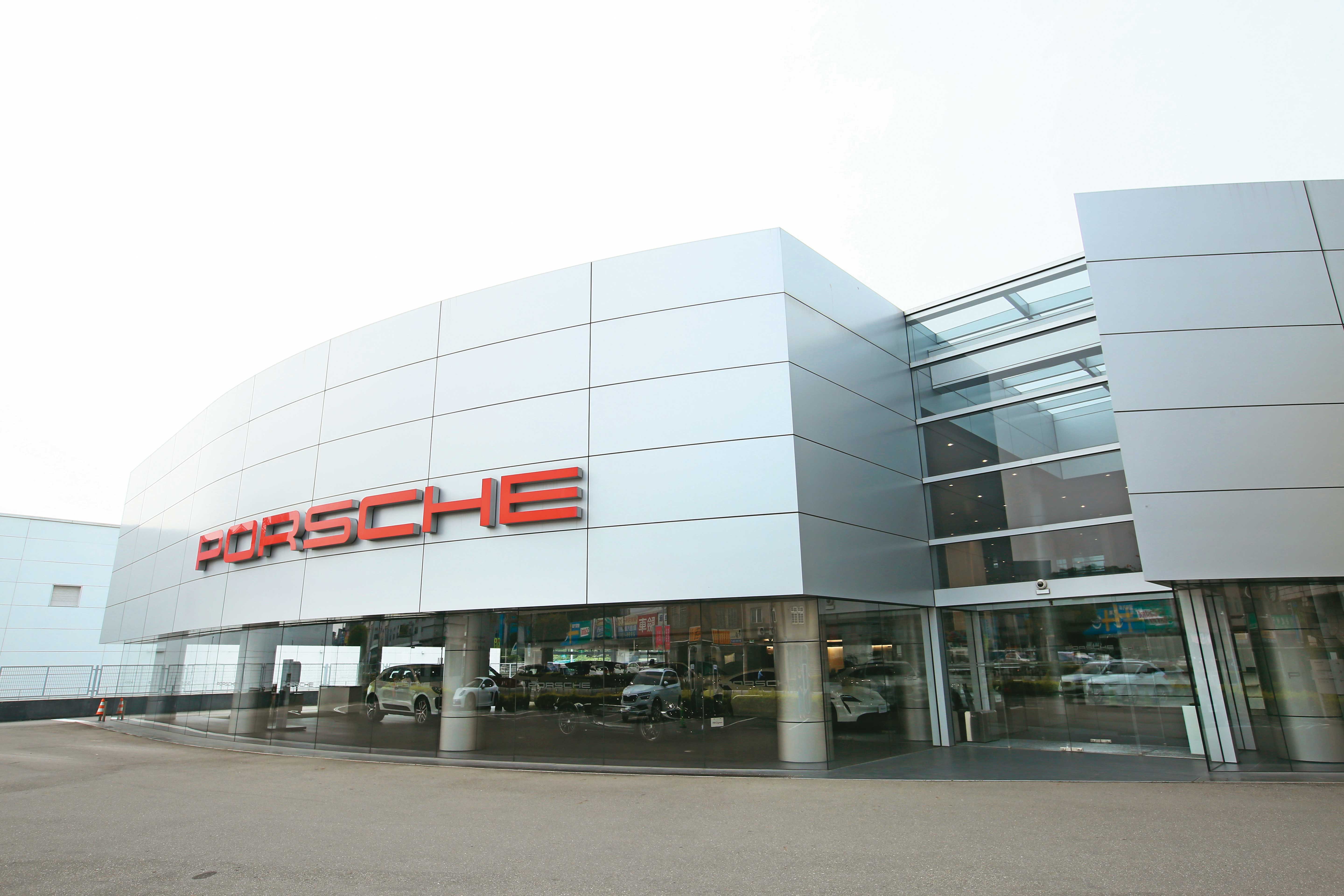 尚騰取得PORSCHE在新北、嘉南的經銷,每年約占台灣保時捷25%銷售額。