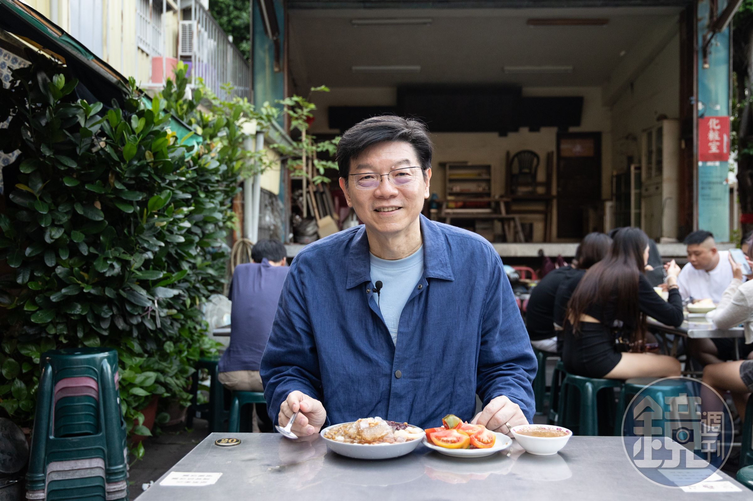 已出版兩本《裴社長廚房手記》的裴偉,現在正在籌備以小吃為主題的第三本美食書。