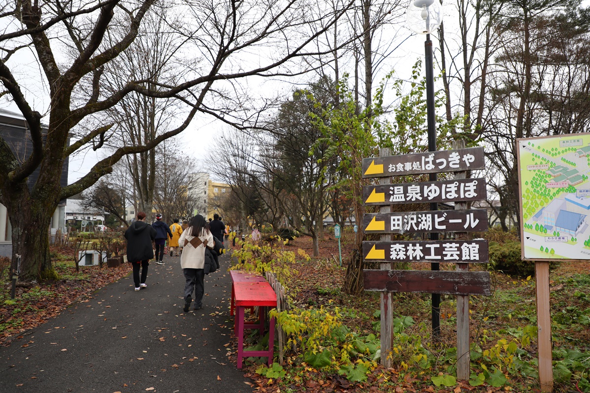 偌大的秋田藝術村除了劇場之外，還有餐廳、溫泉旅館、啤酒廠、工藝館等設施。