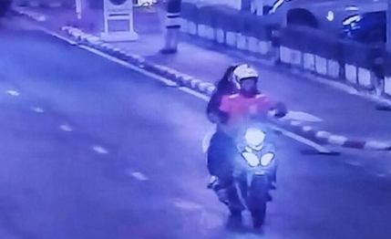 一名泰國女子聲稱在參加韓星見面會後搭乘摩托計程車,遭到司機繞路並摸大腿性騷擾,迫使自己跳車受傷縫了9針。(翻攝自X)