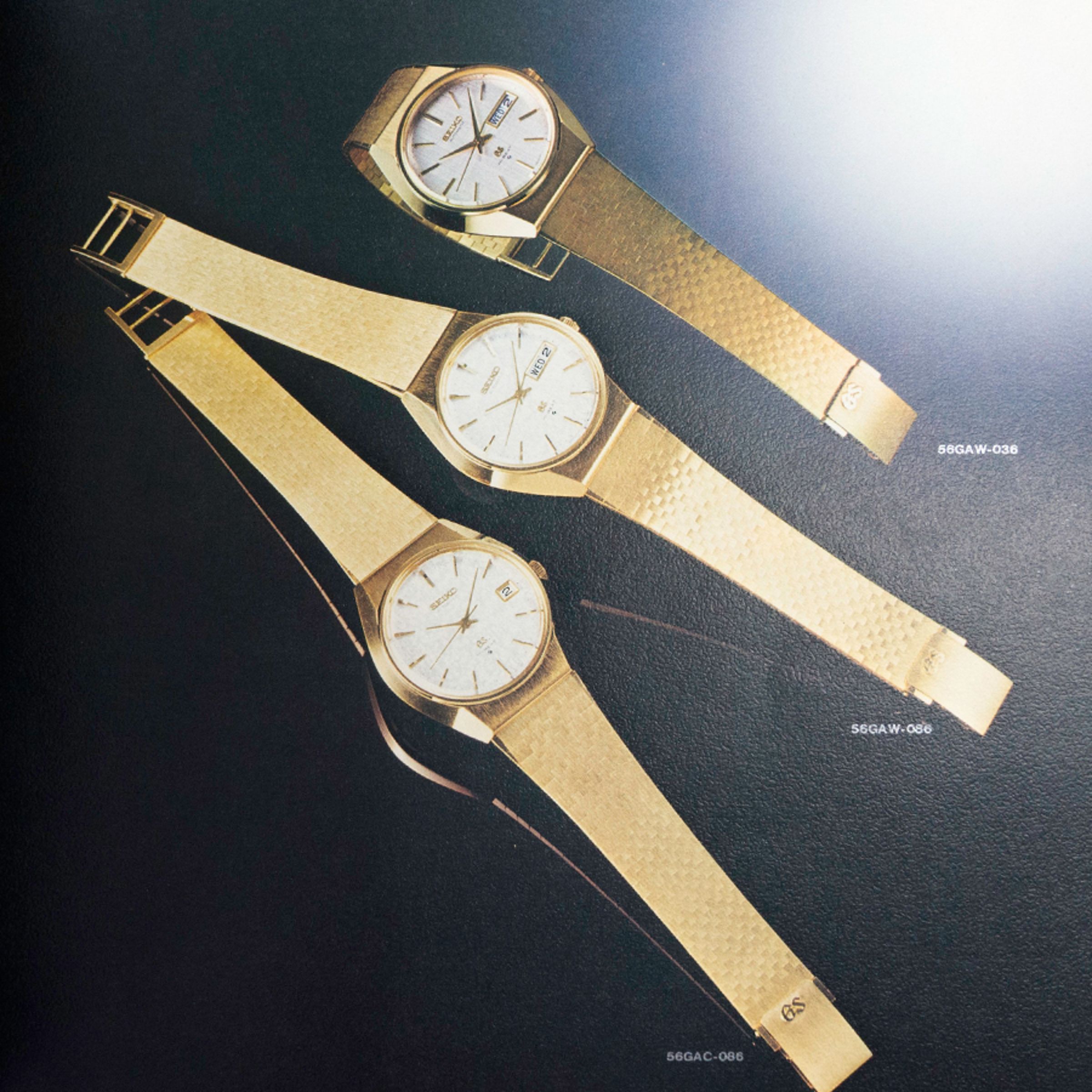 GRAND SEIKO過去曾推出為數不多的全貴金屬款式，以現階段來說在日本國內是採通路限定販售的形式，因此要在海外市場看到貴金屬鍊帶款的機會很是難得。