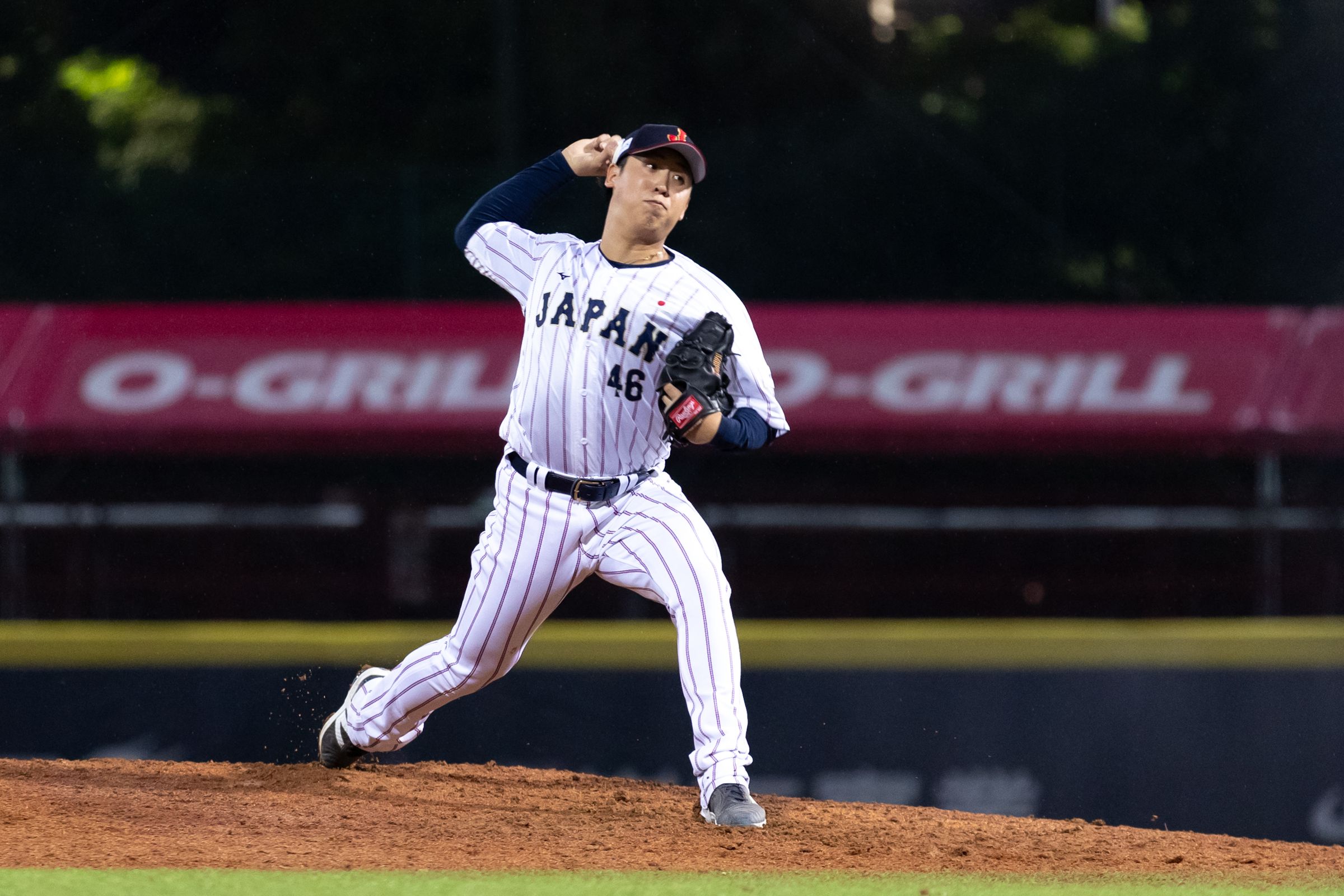 日本隊投手藤平尚真昨天靠著再見三振成功關門,幫助球隊以7比6險勝古巴。(中華棒協提供)