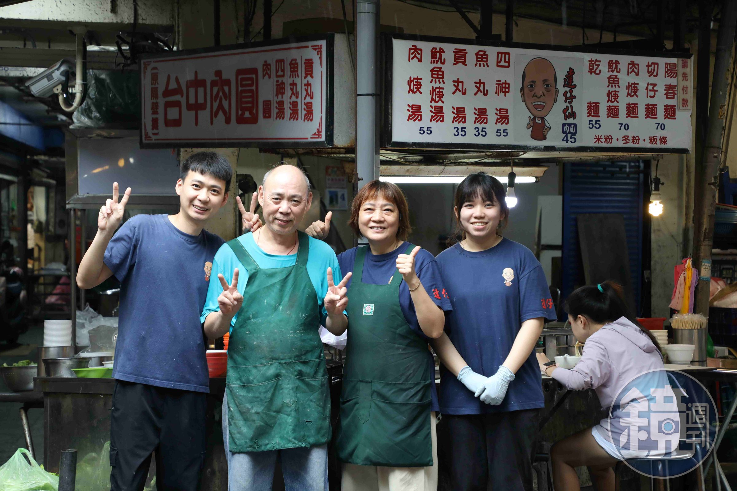 許家人同心協力經營「南門市場達仔仙」，成為在地人心目中的美味老店。