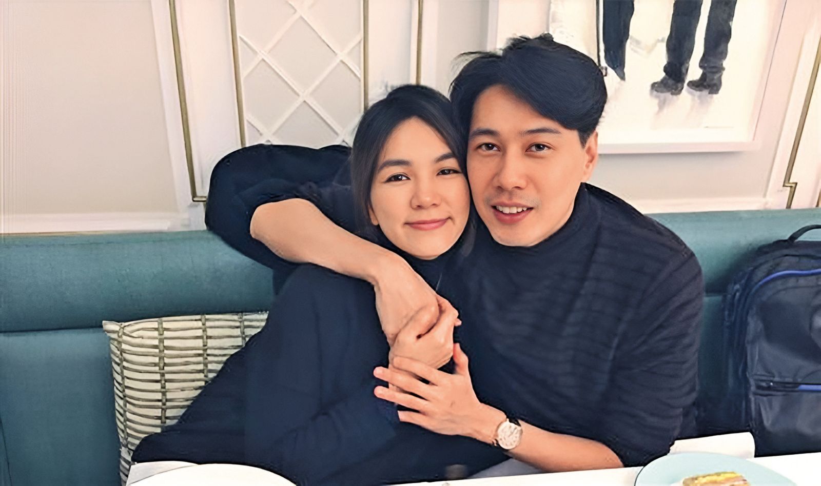 Ella（左）與老公賴斯翔（右）感情甜蜜，被視為幸福家庭代表。（翻攝自賴解孵臉書）