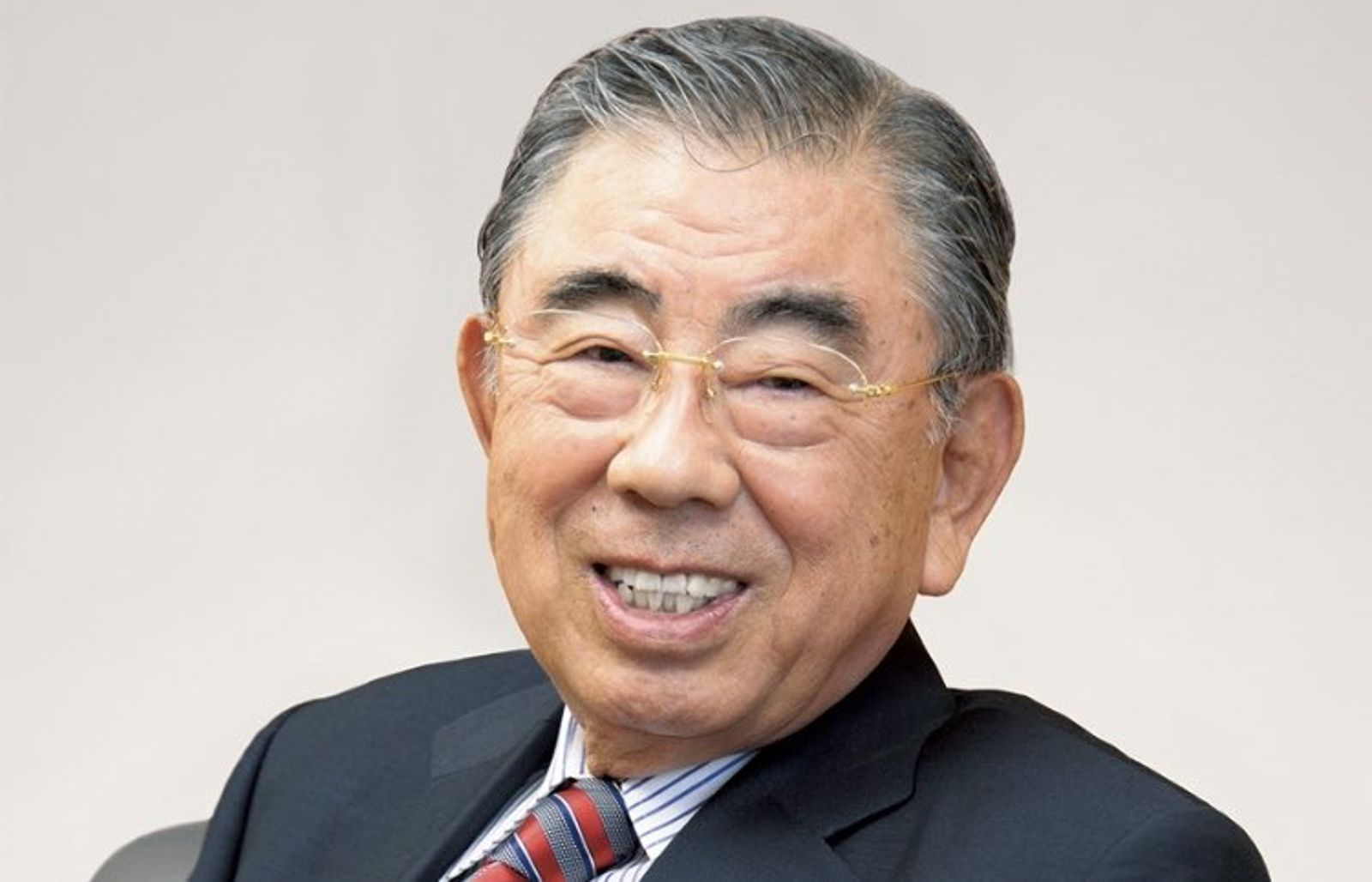 從全公司反對…到締造2.2萬家門市帝國 日本「便利商店之父」鈴木敏文過世