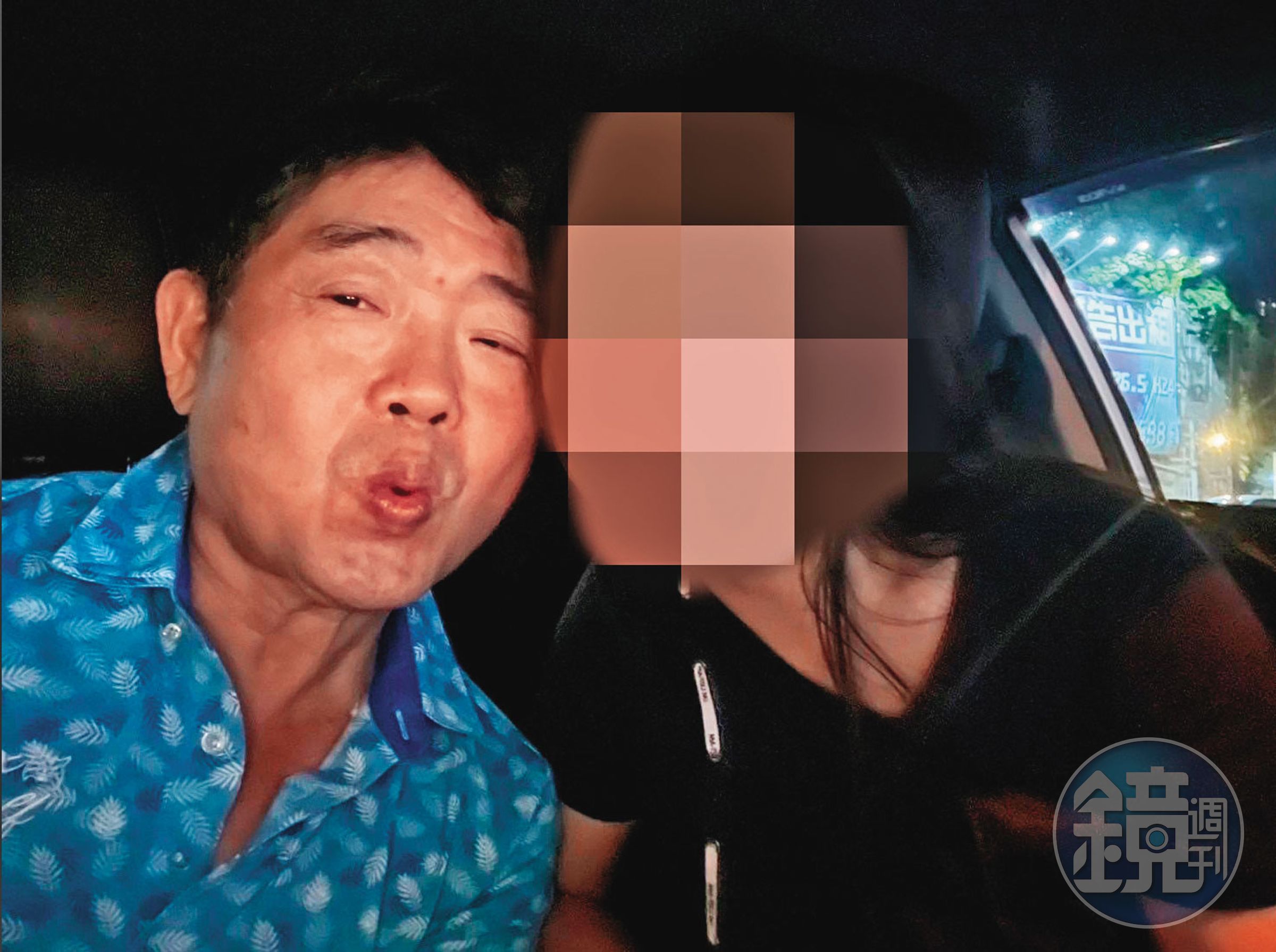 林青穀（左）與小美（右）熱戀時的親密合影，如今已成追憶。（讀者提供）
