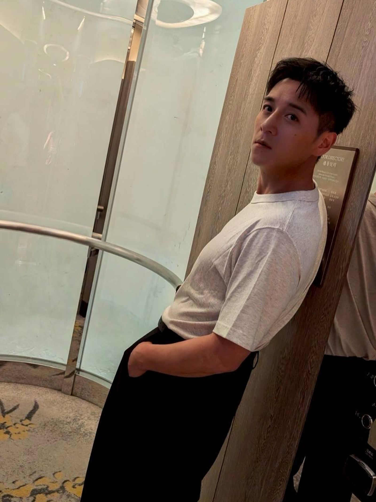 鄭人碩與小薰從撇清不倫疑雲走到穩交，戀情已超過5年。（翻攝鄭人碩IG）