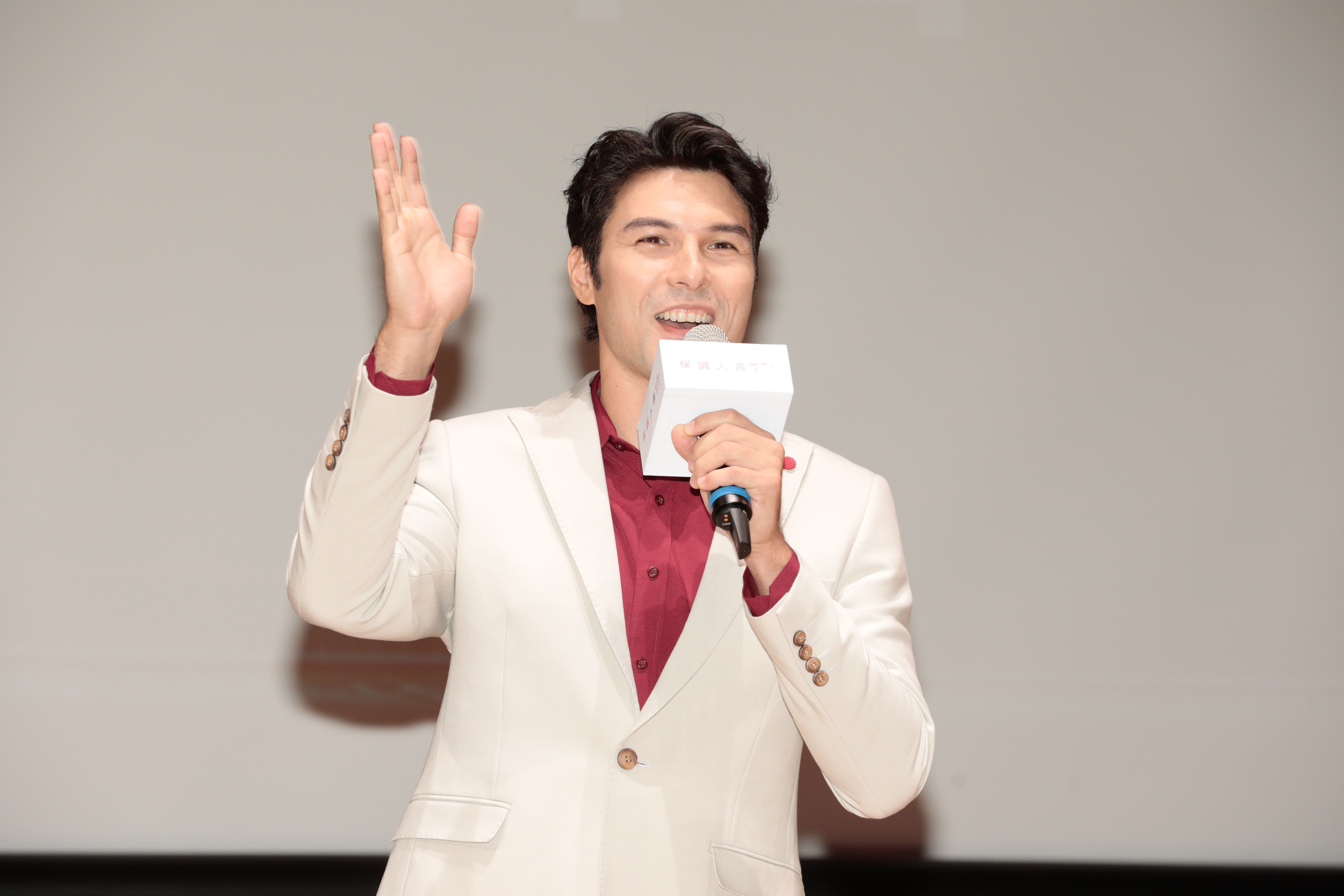 鳳小岳過去對生活瑣事都不通，全靠老婆幫忙打理。