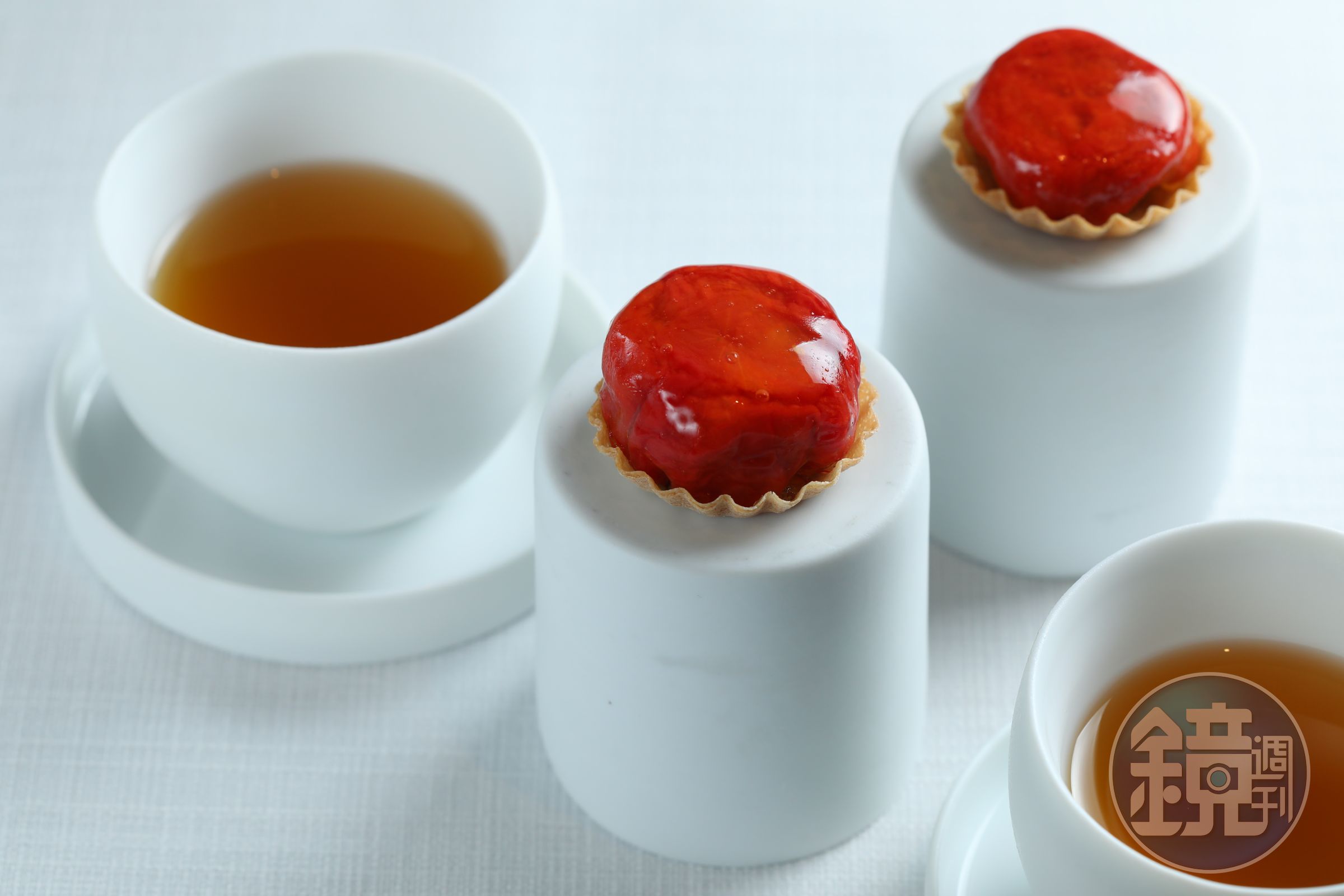 「番茄」以高雄仁武的牛番茄和美濃的玉女番茄,做成開胃小塔和冷茶湯。