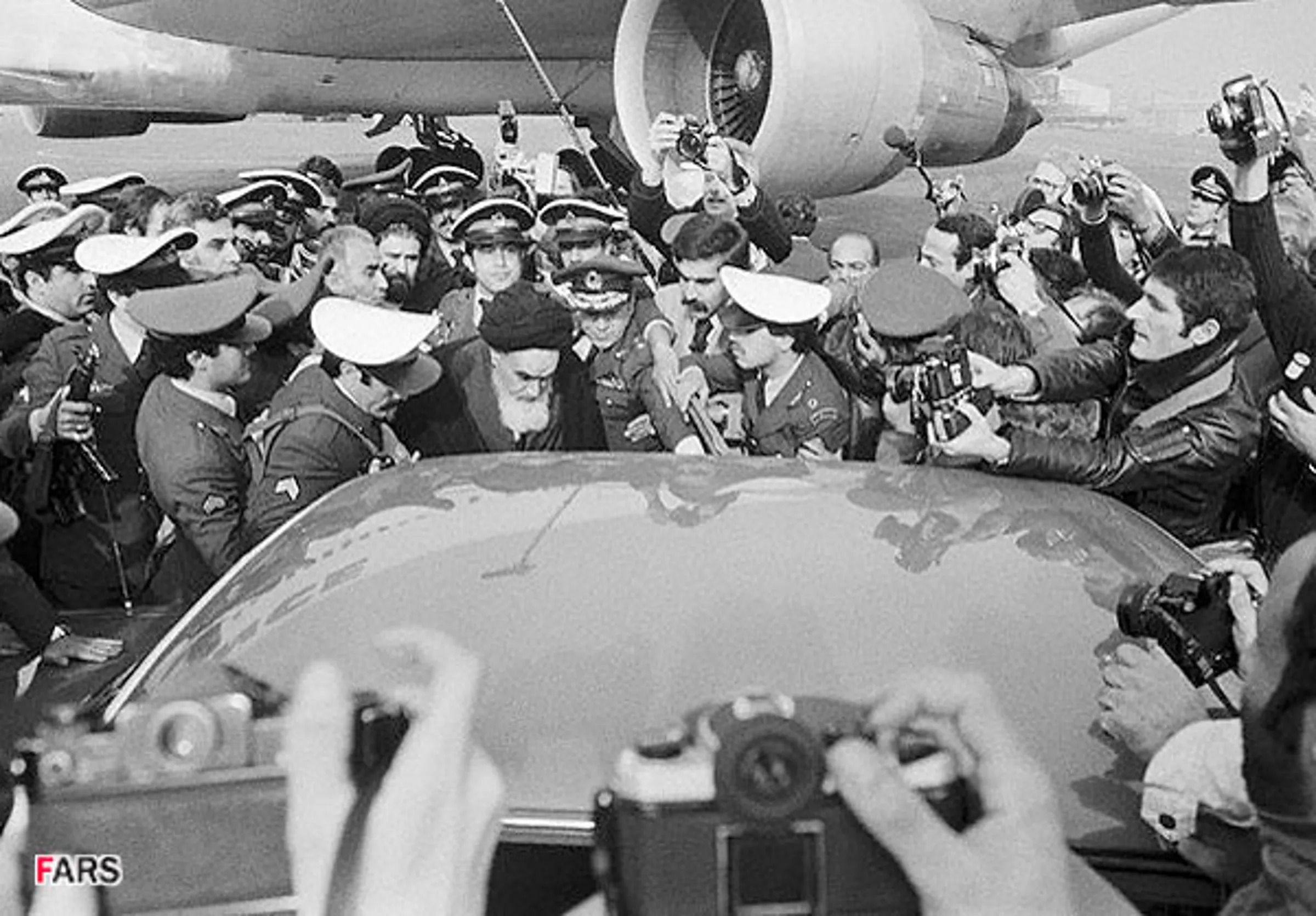 1979年2月1日,柯梅尼乘坐法國航空的波音747包機返回德黑蘭。(翻攝自維基百科)