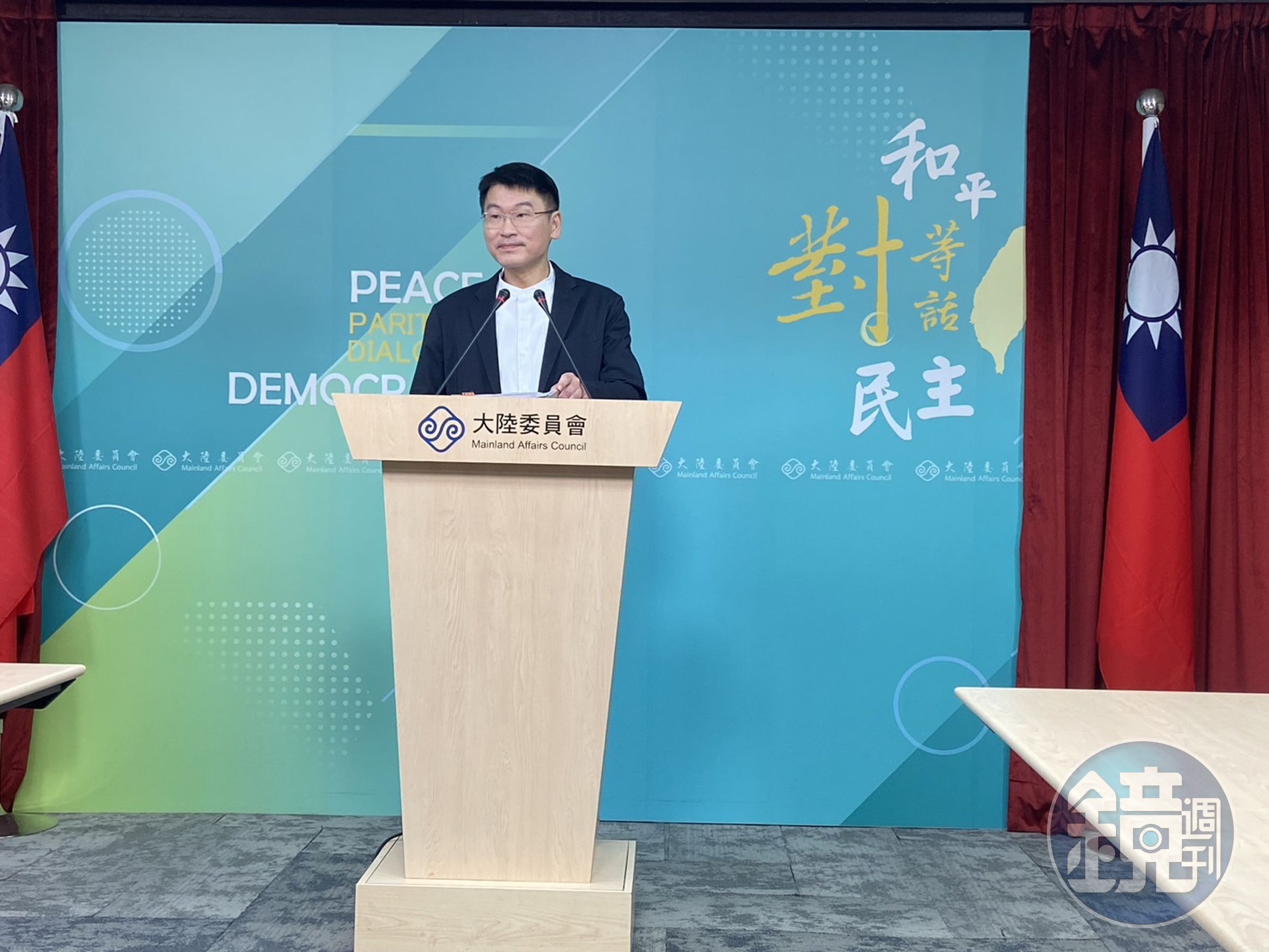 陸委會副主委梁文傑在例行記者會中回應國台辦的台獨舉報信箱一事。