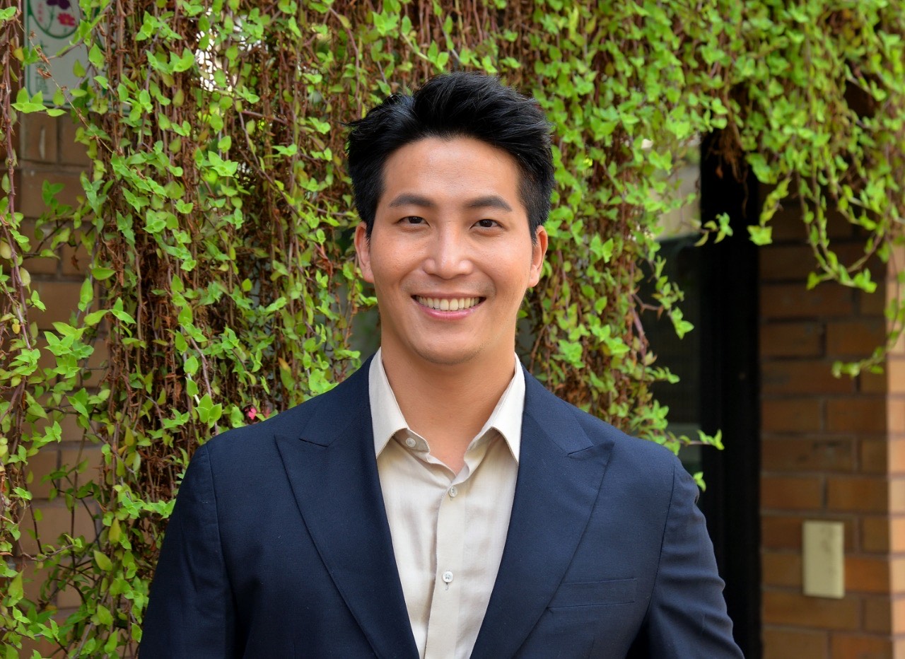 吳翔震為首支自創單曲〈好人〉宣傳。（李韶明提供）