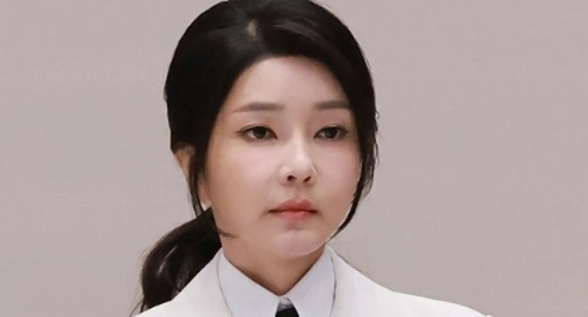 南韓第一夫人金建希涉及收賄，一審判處有期徒刑1年8個月。（翻攝自X）