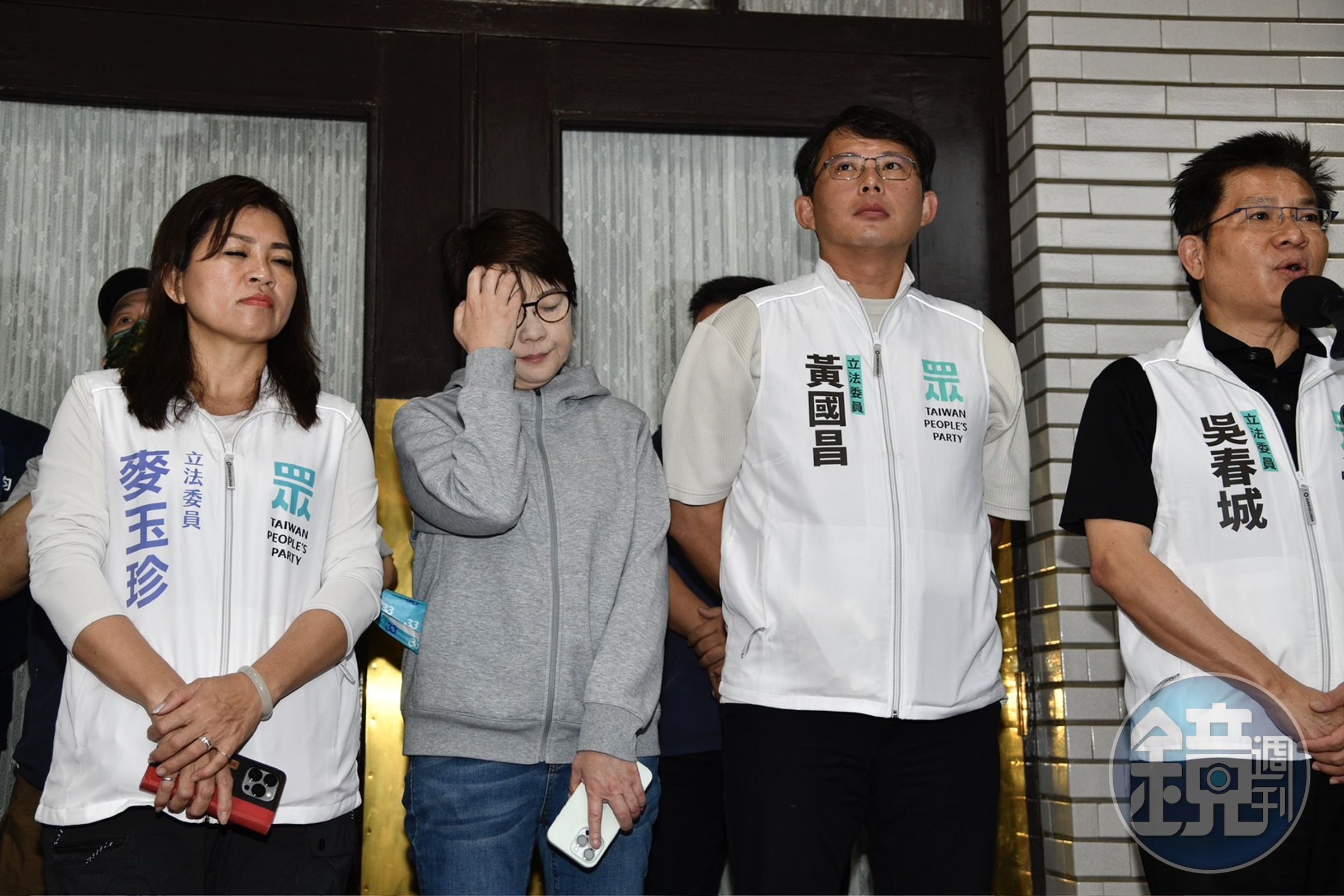民眾黨團總召黃國昌（右2），表示下一步改革將會推動廢除監察院。