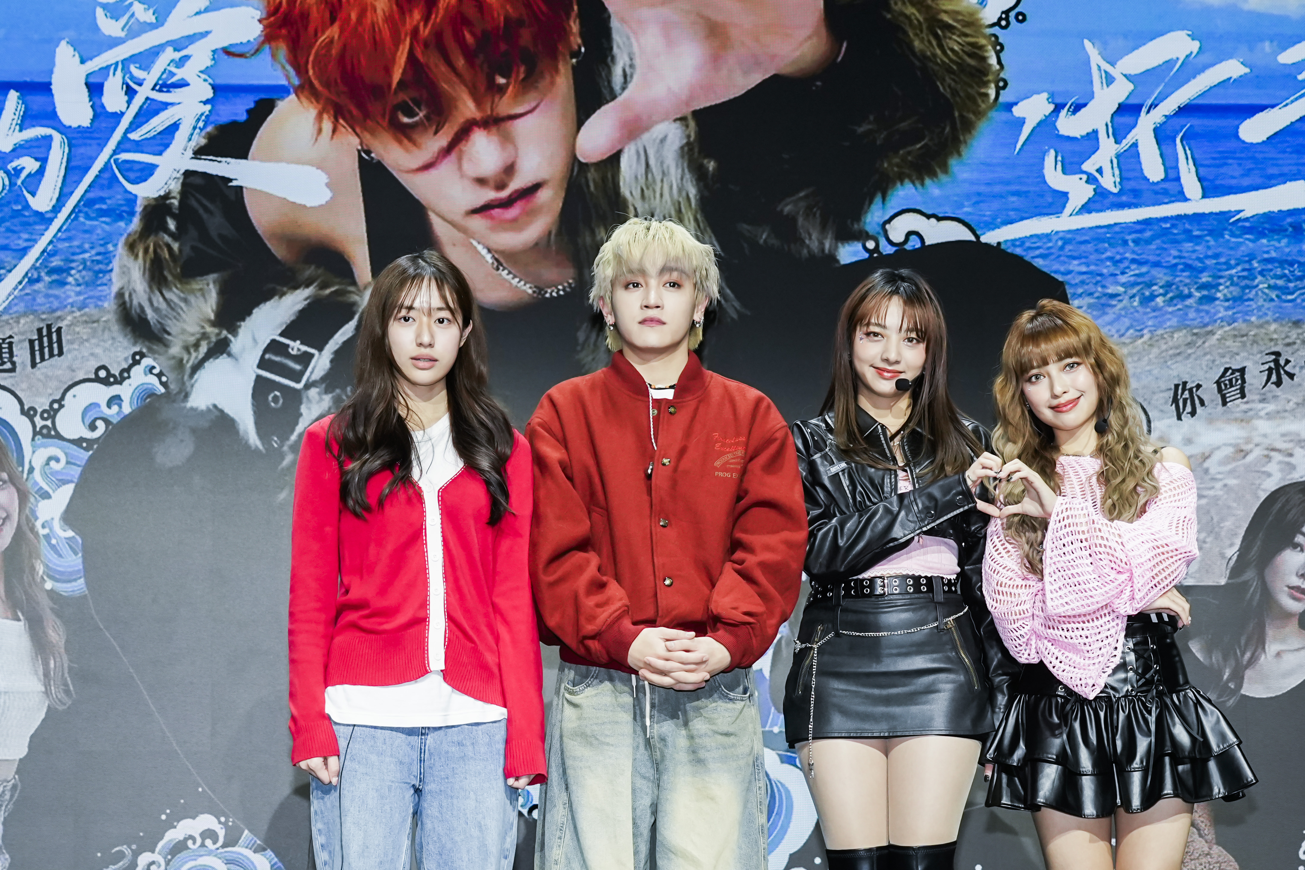 《我們的愛：逝青春》由（左起）麥語彤、小潘、巧瑜、心平共同主演。