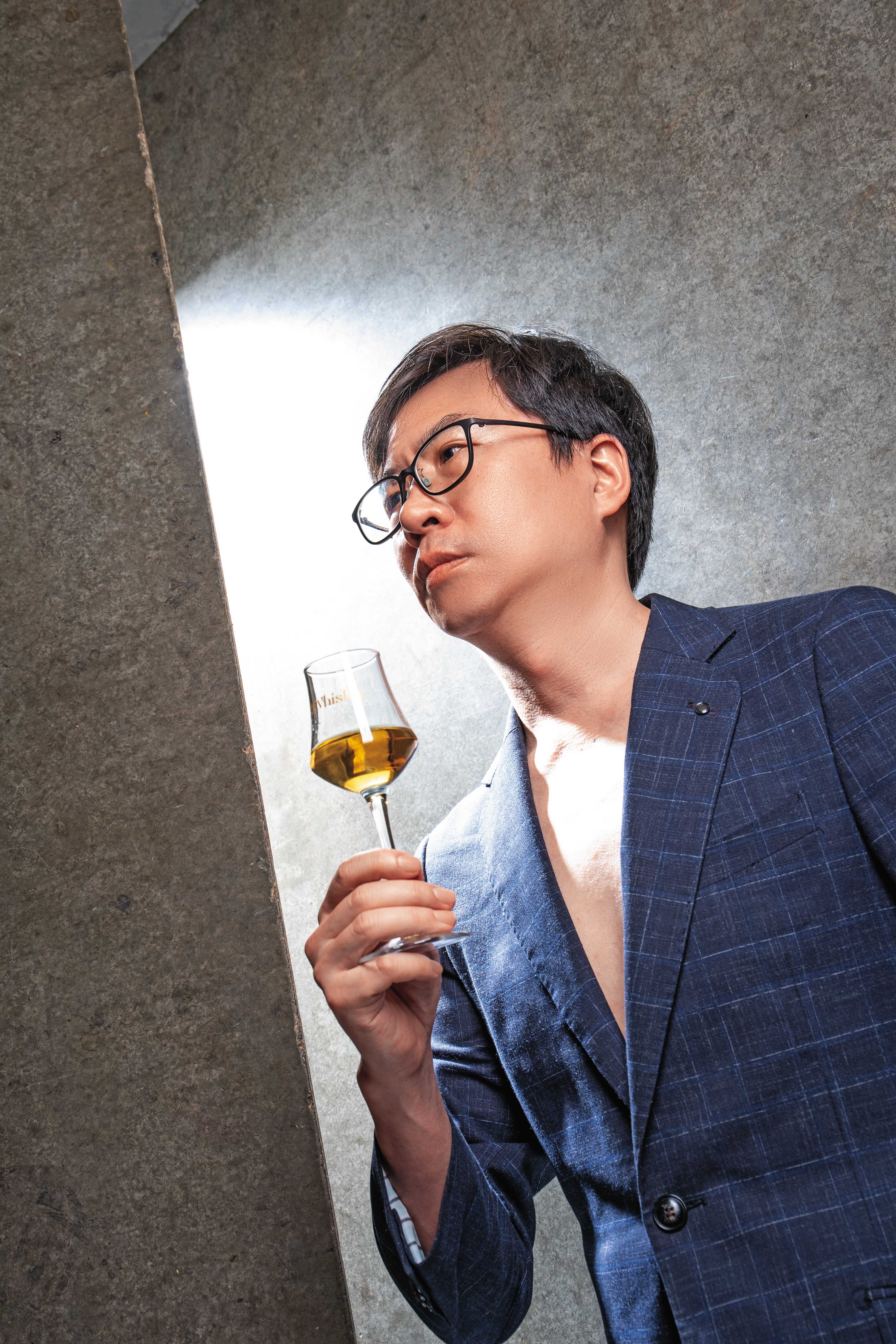 程灯祥（灯灯）Peter Chen。