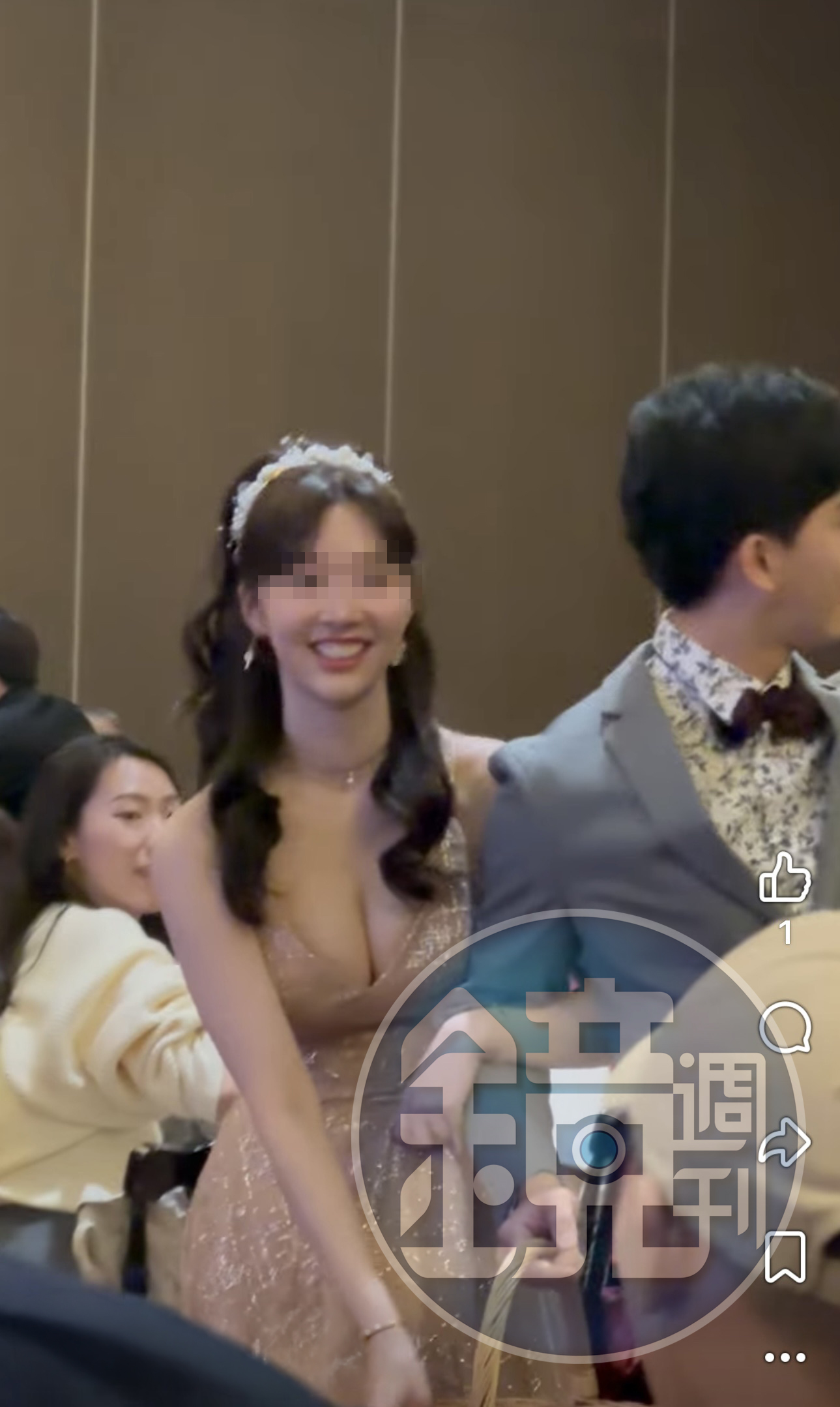 許芊芊2024年4月結婚,婚宴上一襲爆乳禮服驚艷四座。(讀者提供)