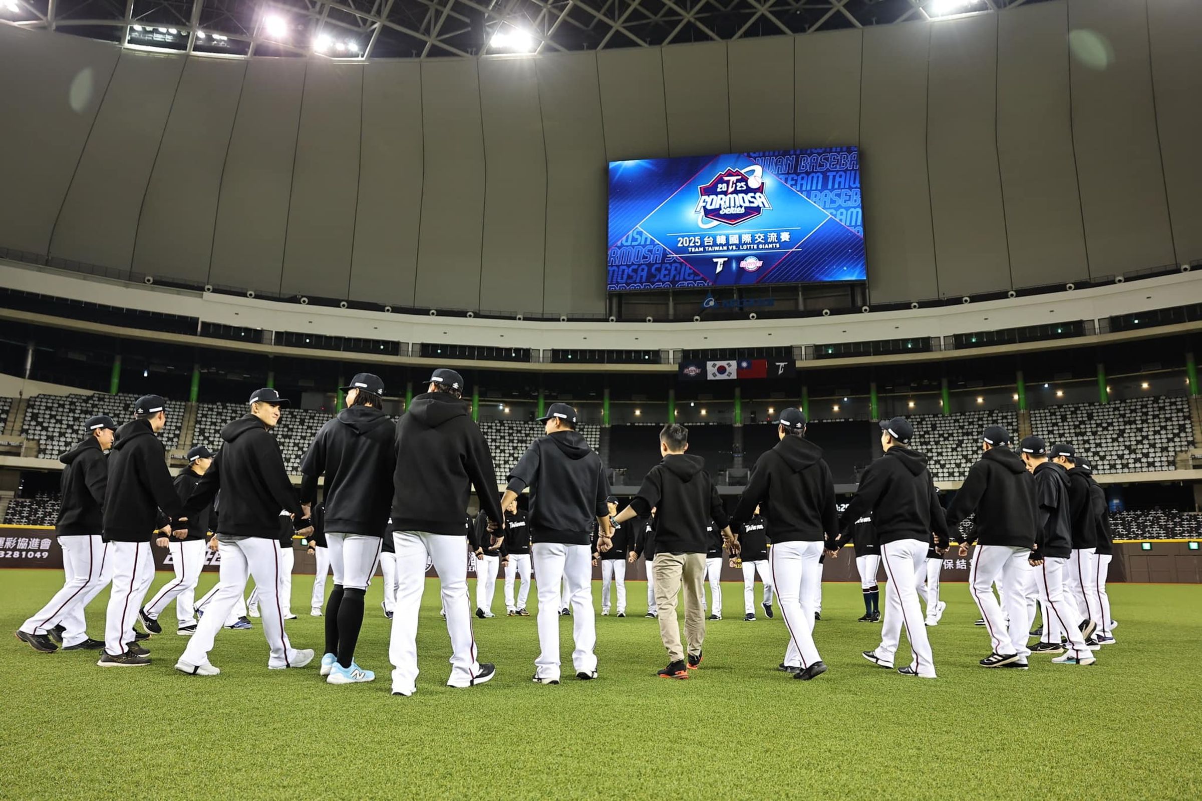 世界棒球經典賽資格賽將在明（21）日開打。（翻攝自CPBL 中華職棒臉書）