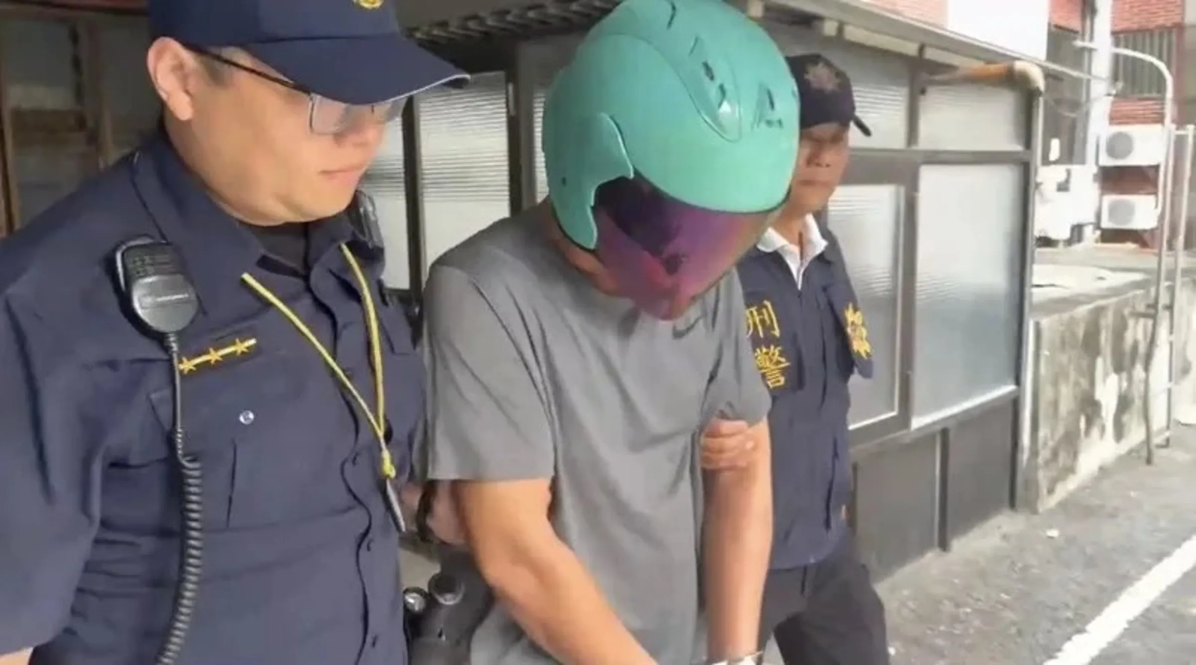 蕭姓駕駛毒駕撞傷7名學生，事後驗出體內毒品超標逾千倍。（翻攝畫面）