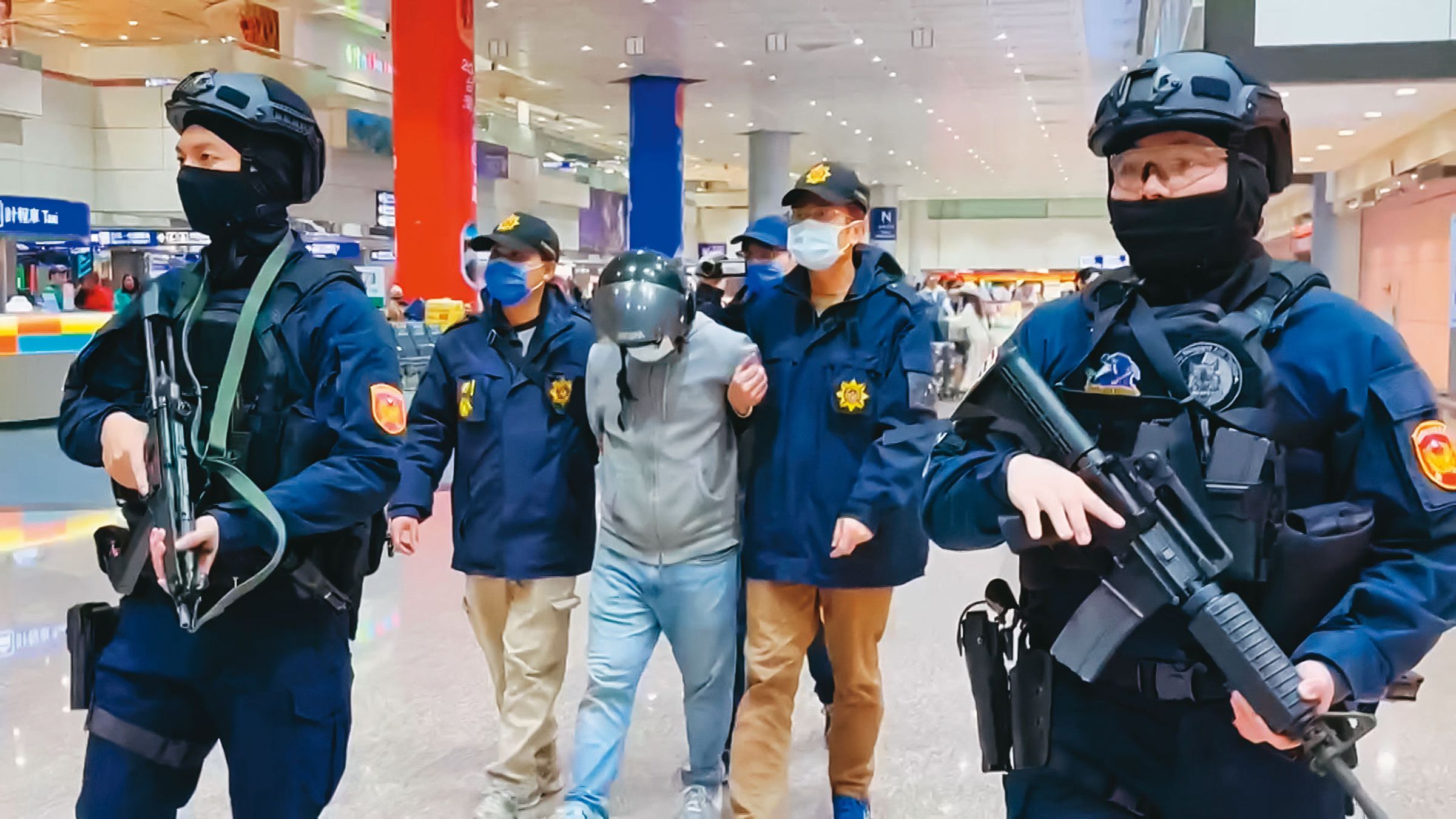 殺害劉憲治的歹徒及接應共犯,經警方策動後,自行從國外返台投案。(鏡新聞提供)