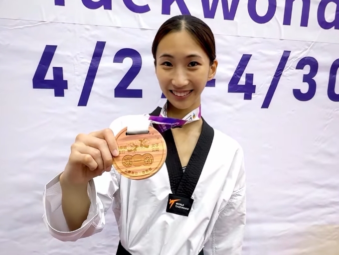 跆拳好手黃映瑄今在全大運踢下金牌完成二連霸。（翻攝自Instagram @__ntsuper）