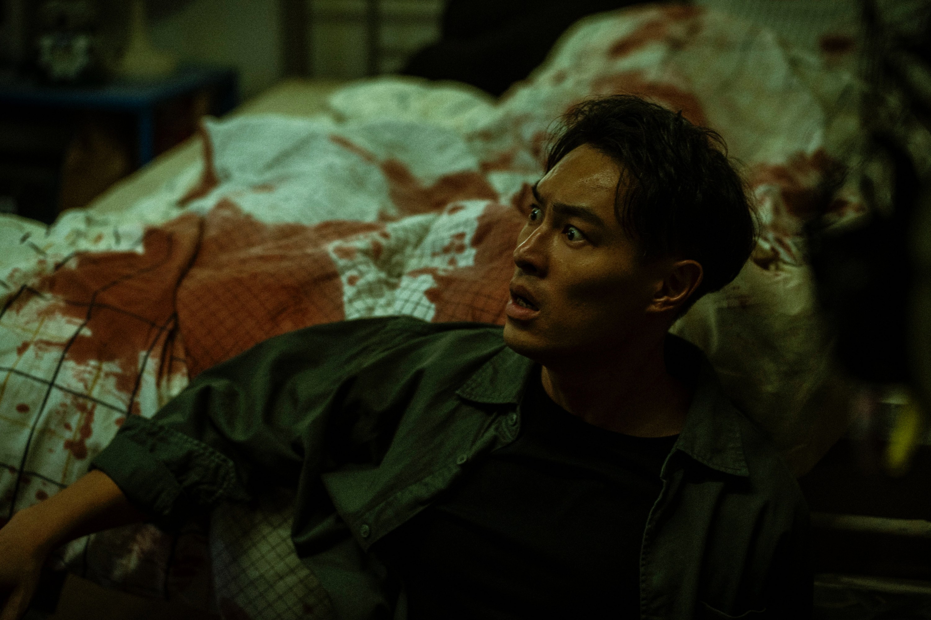 楊祐寧在《泥娃娃》遭遇許多難以解釋的可怕事件。（天予電影提供）