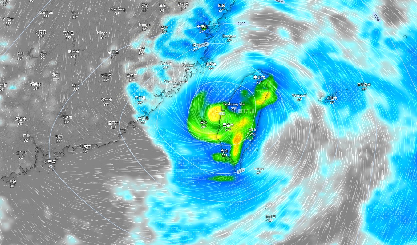 位於菲律賓東方海面逐漸有熱帶擾動發展,最快下週一、二成為颱風的機率極高。(翻攝自臉書@台灣颱風論壇|天氣特急)