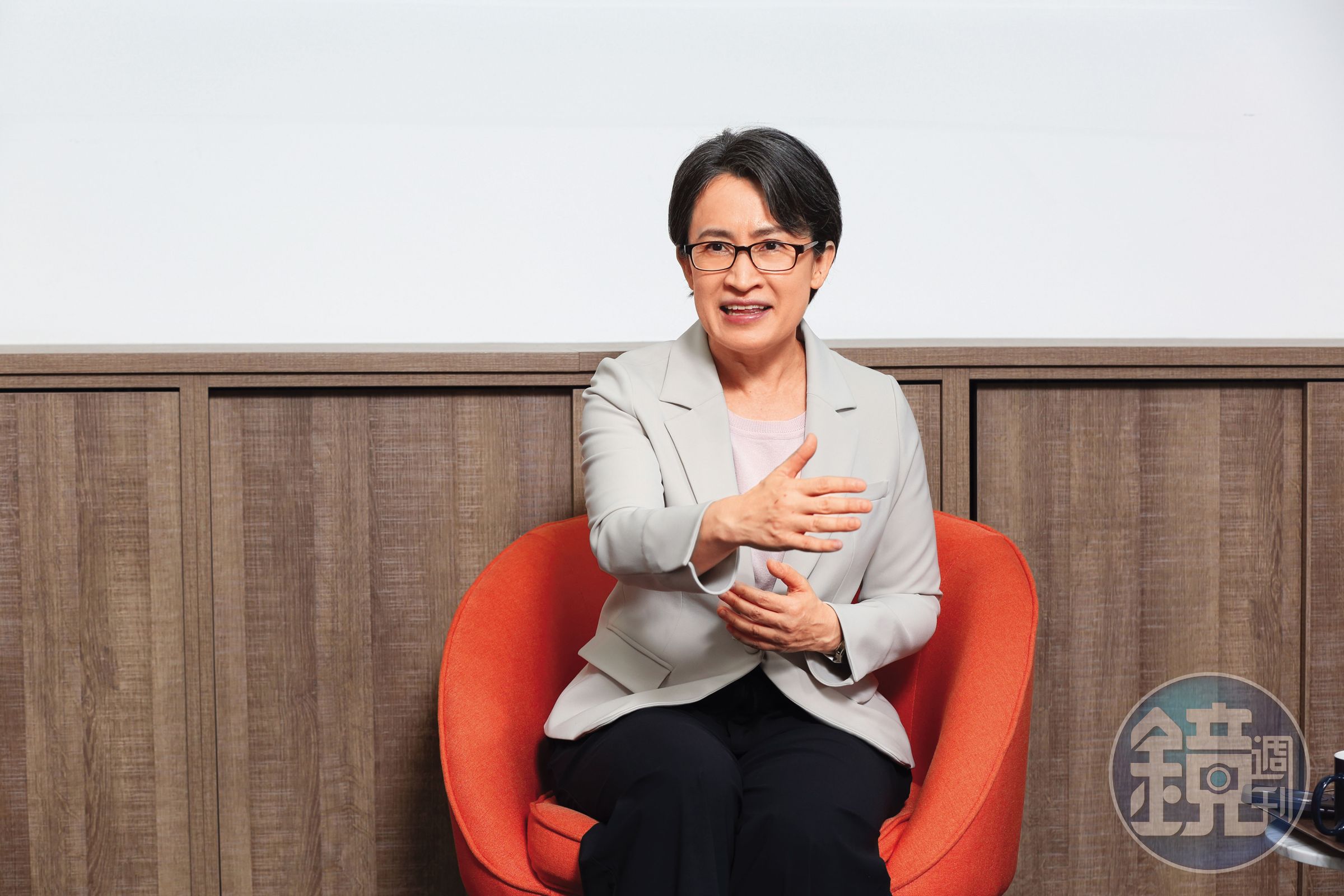 蕭美琴接受本刊專訪，為國防特別預算發聲。