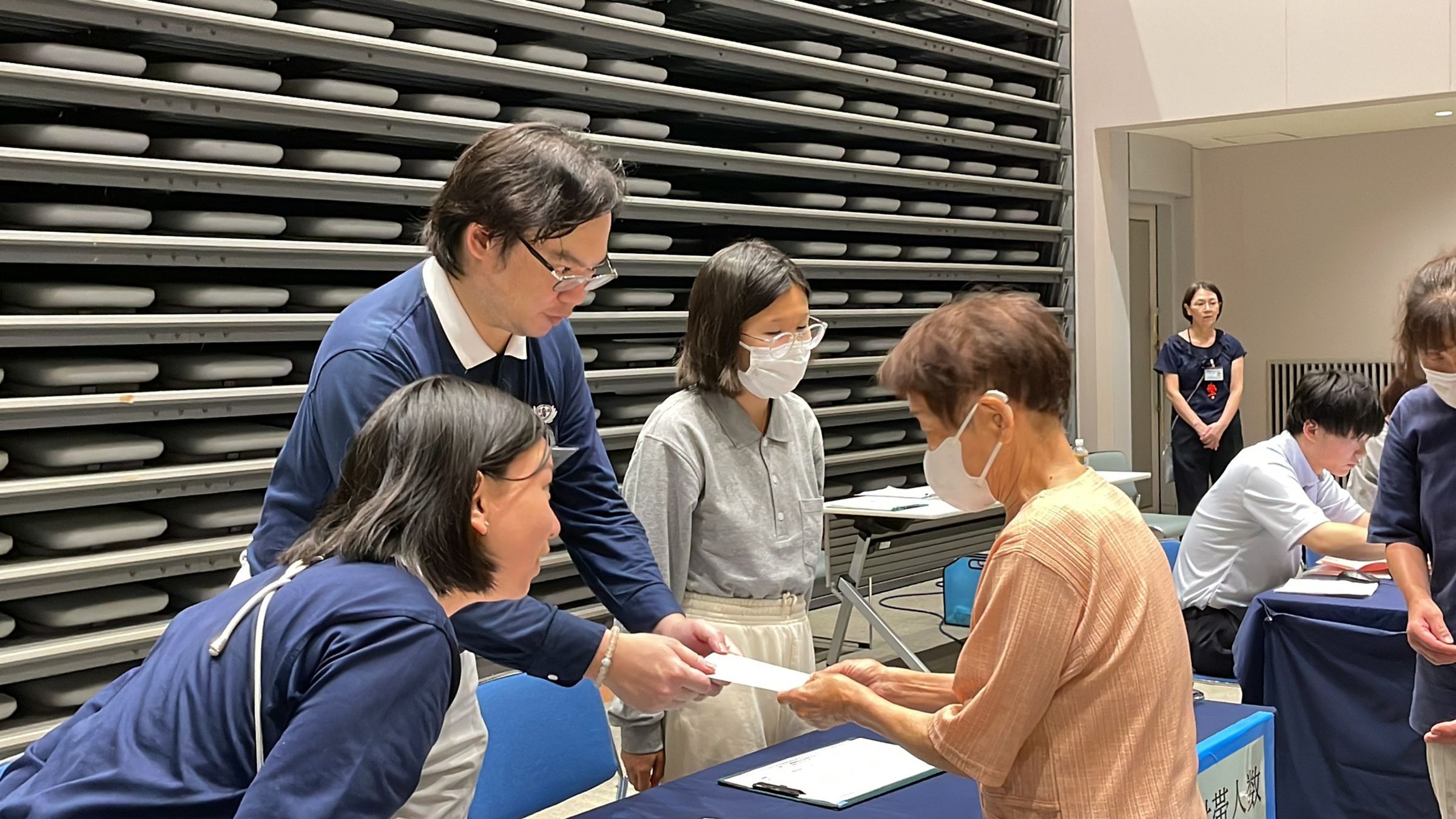 見舞金發放現場。(慈濟基金會提供)
