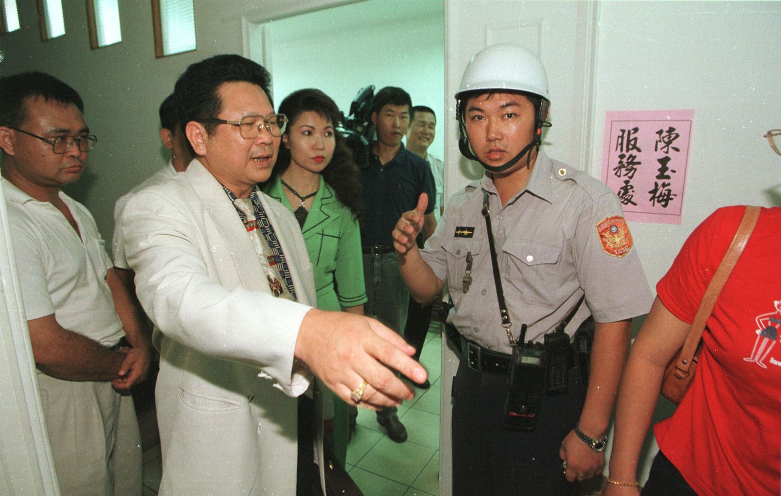 國衛電視台1998年遭時任台北市議員陳玉梅指控節目介紹台灣男人到中國買春後,發動員工至議員服務處陳情。(中央社)