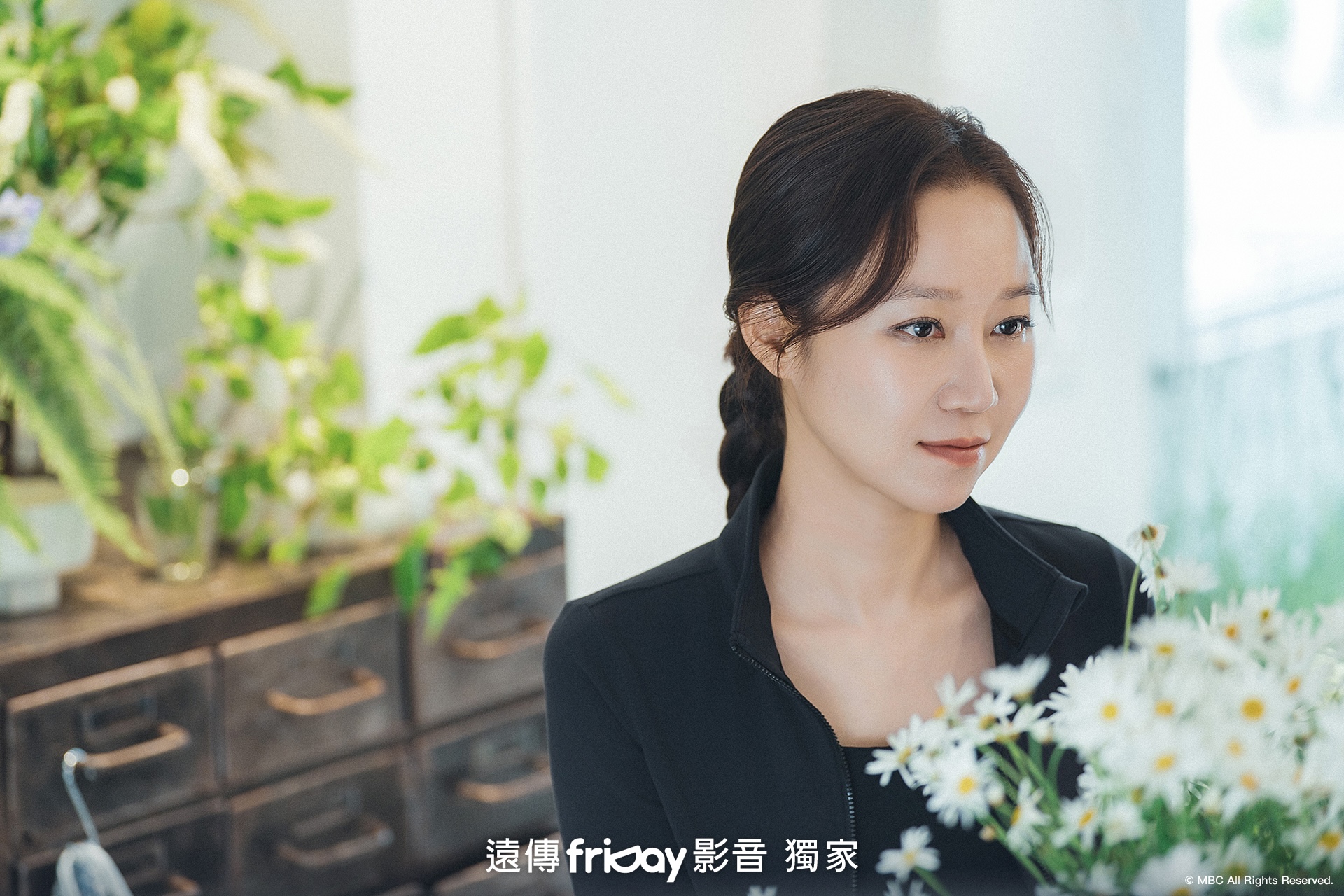 孔曉振在《殺手媽咪》中飾演殺手柳寶娜，最終集收視創下自身新高。（friDay影音提供）
