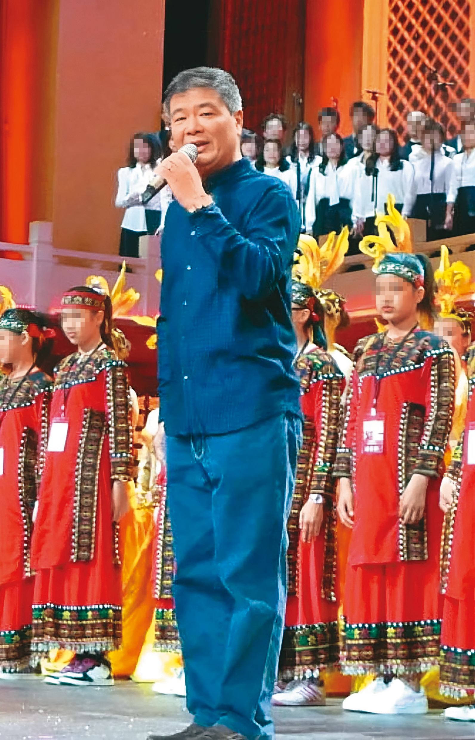 周杰倫中國大陸演唱會推手、資深經紀人趙少威,被爆與合約即將到期的周子瑜合作,進軍中國大陸。(翻攝自新浪娛樂)