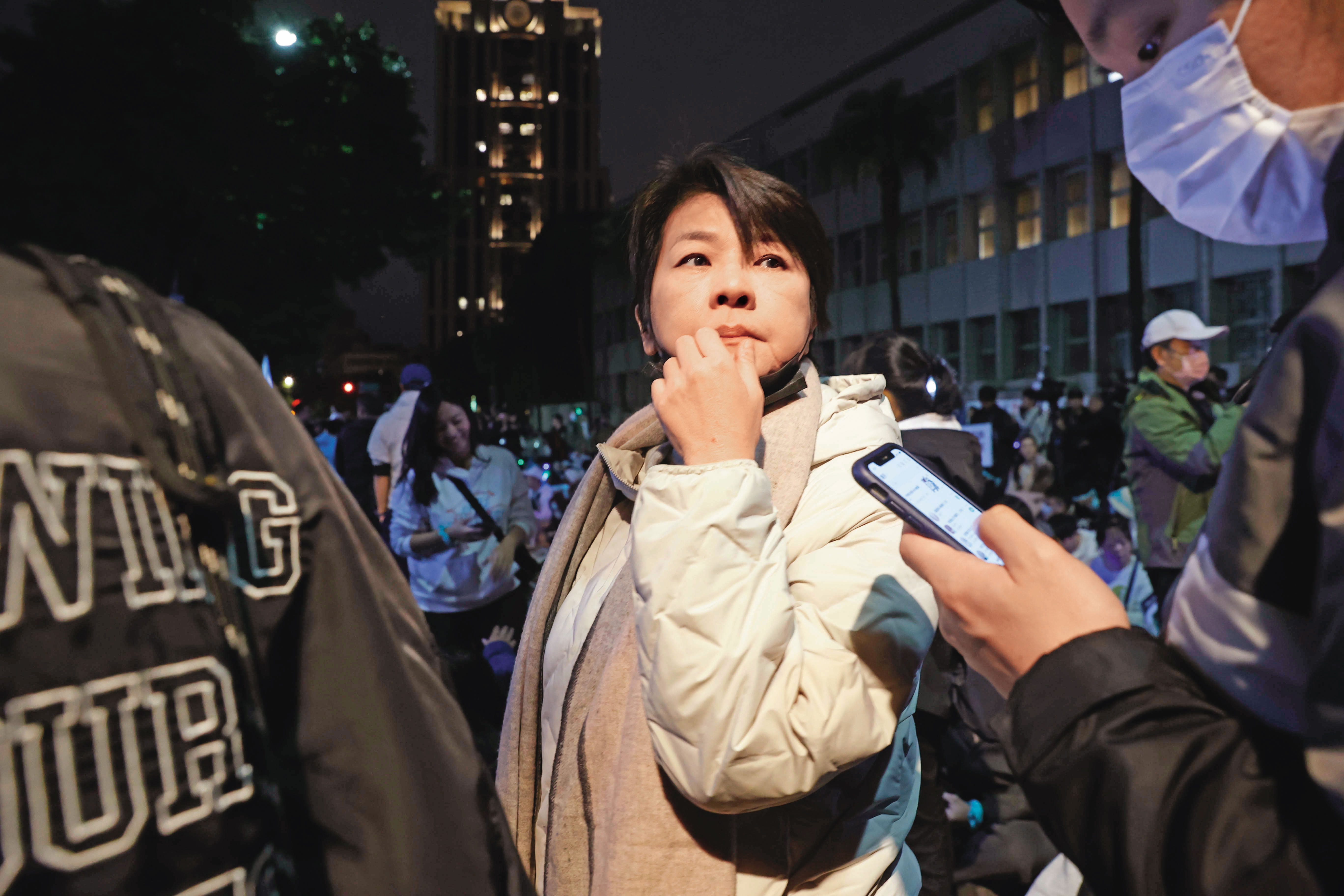 立委黃珊珊曾在去年6月發訊息給柯文哲「台北市打你京華城的都是游淑慧，民進黨反而只打大巨蛋，其他都在看戲」。