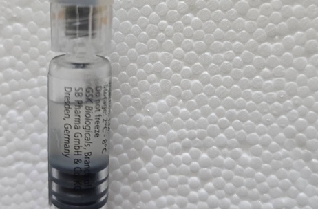 新北衛生局通報流感疫苗「外觀異常」。 （疾管署提供）