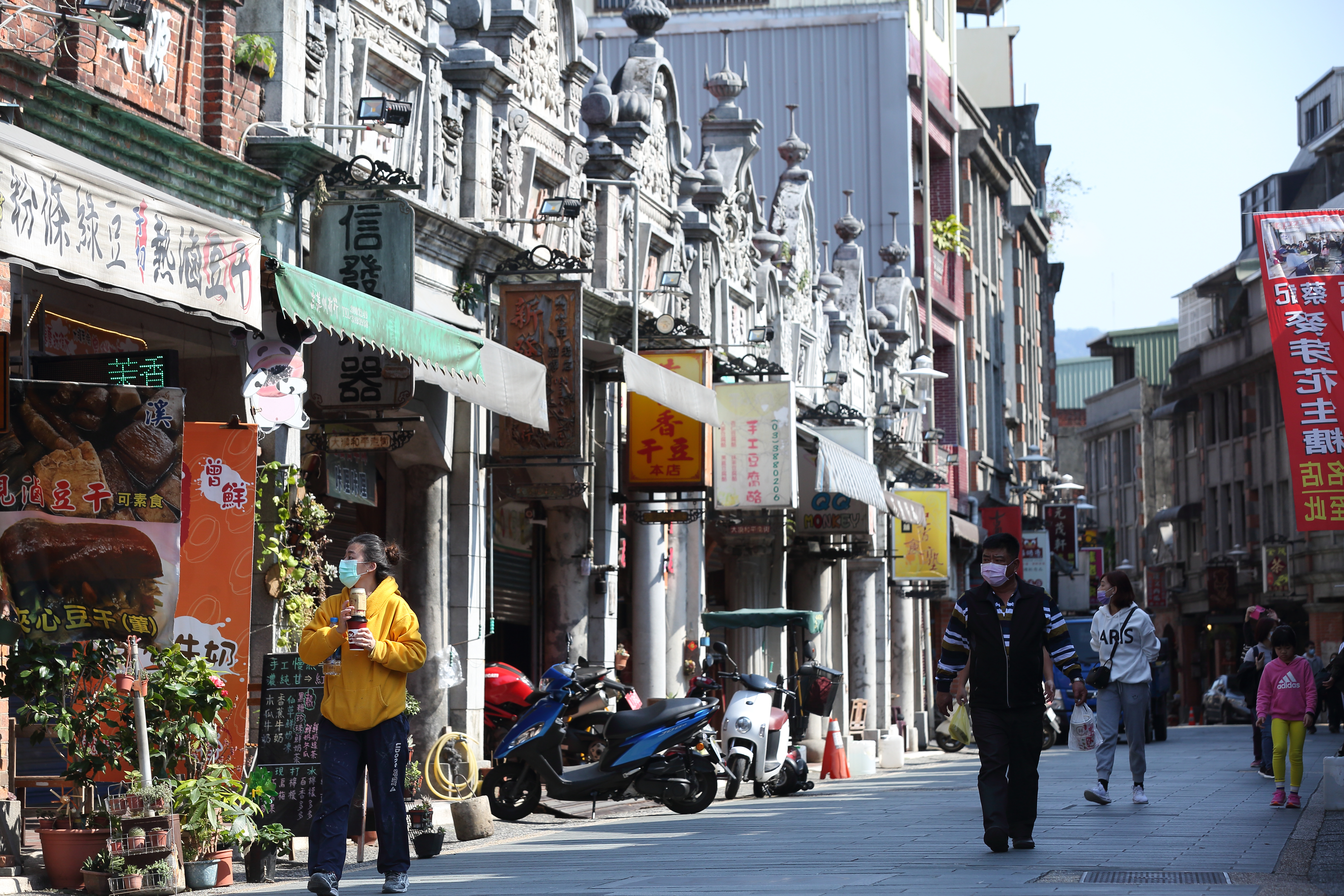 桃園大溪老街去年觀光人潮下滑，跌出十大觀光景點榜單。（本刊資料照）