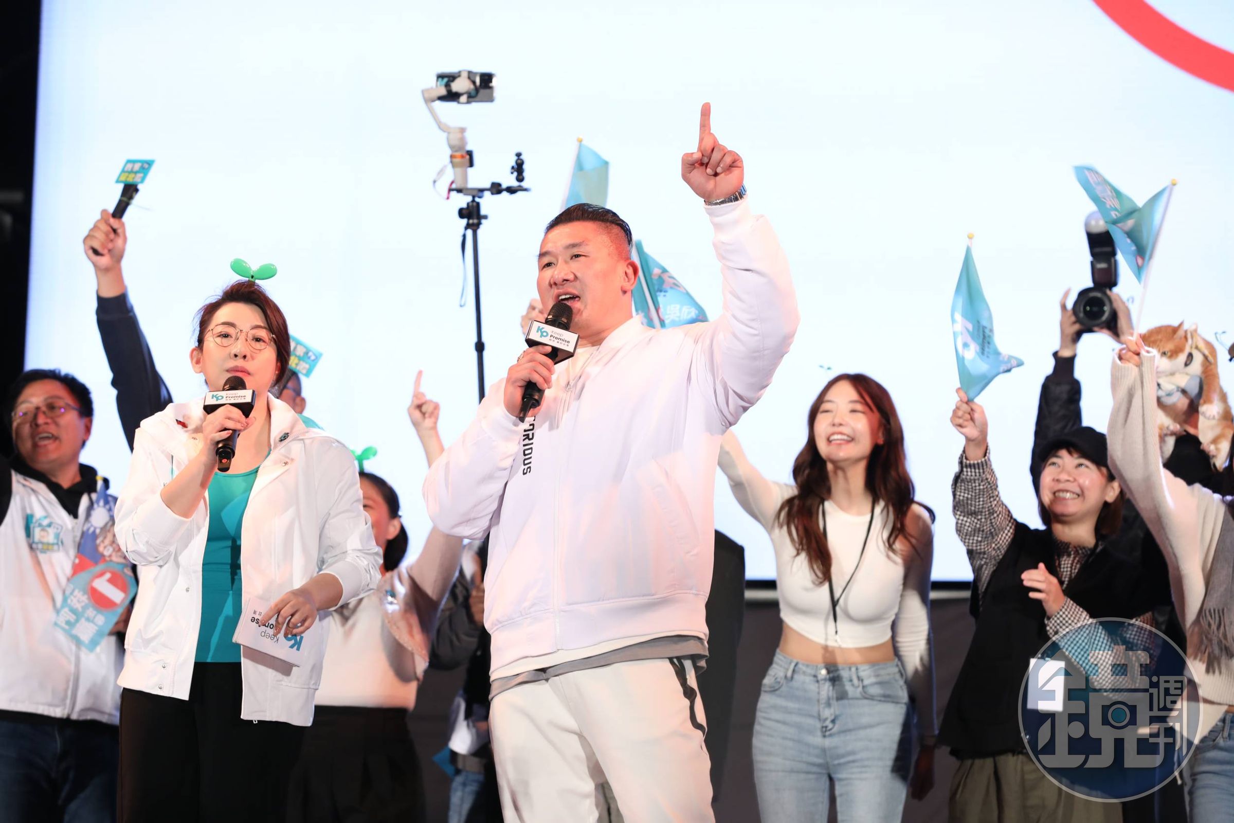 館長現身替柯文哲、吳欣盈站台。