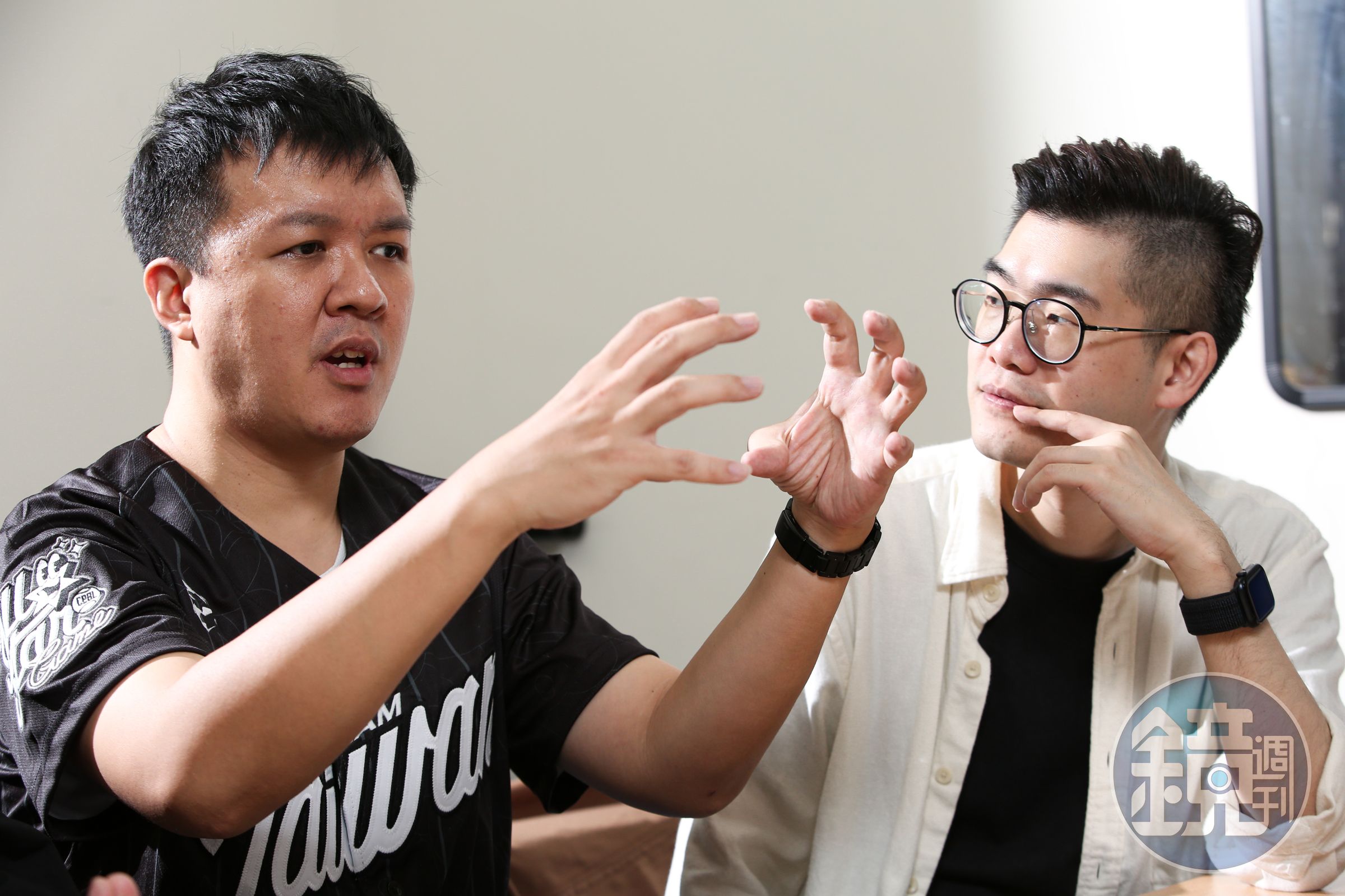 《吼呦~杰哥不要啦!!》導演高天恒(右)及編劇王慕天(左)。
