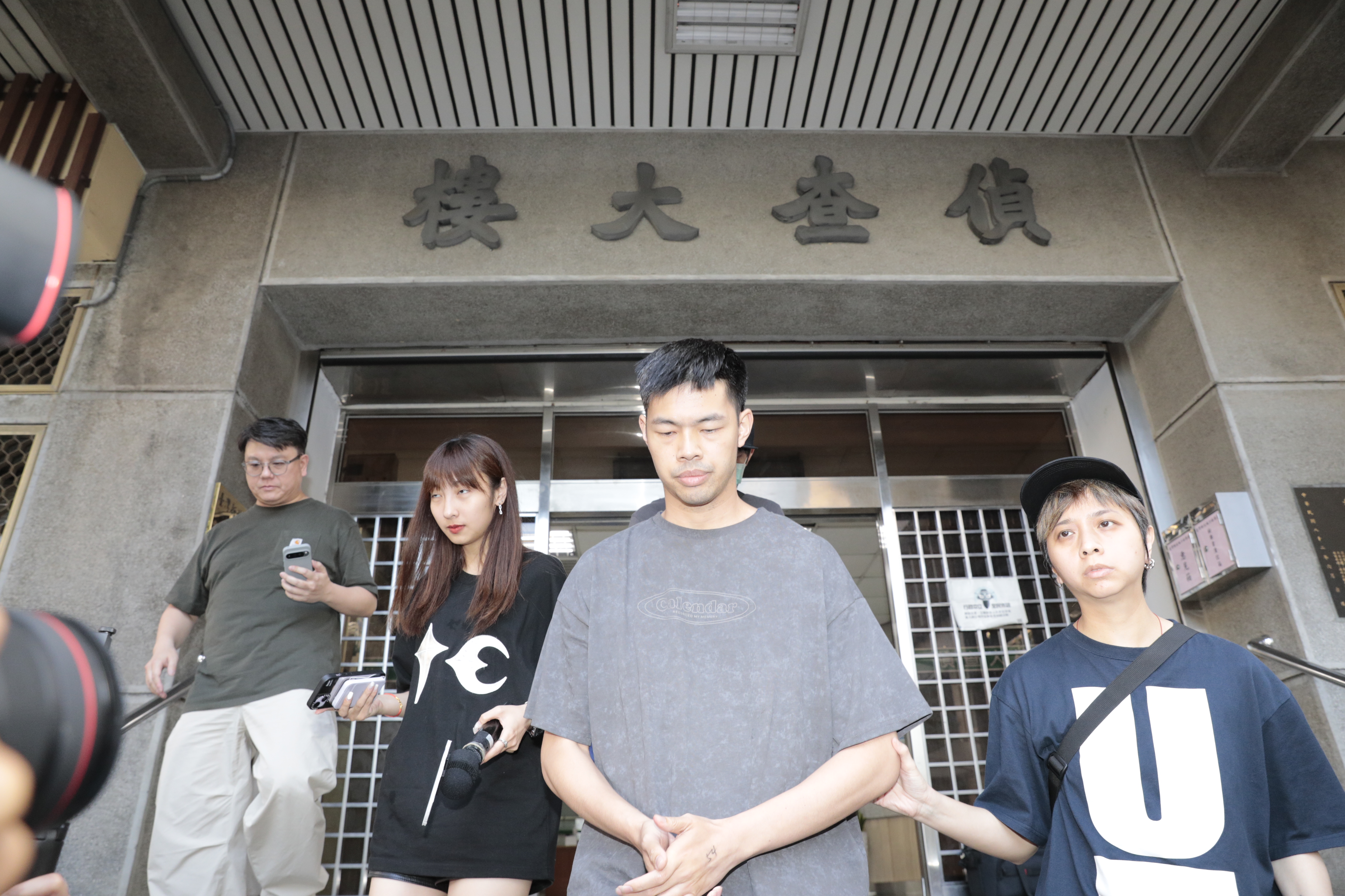 陳大天以新台幣25萬元交保。