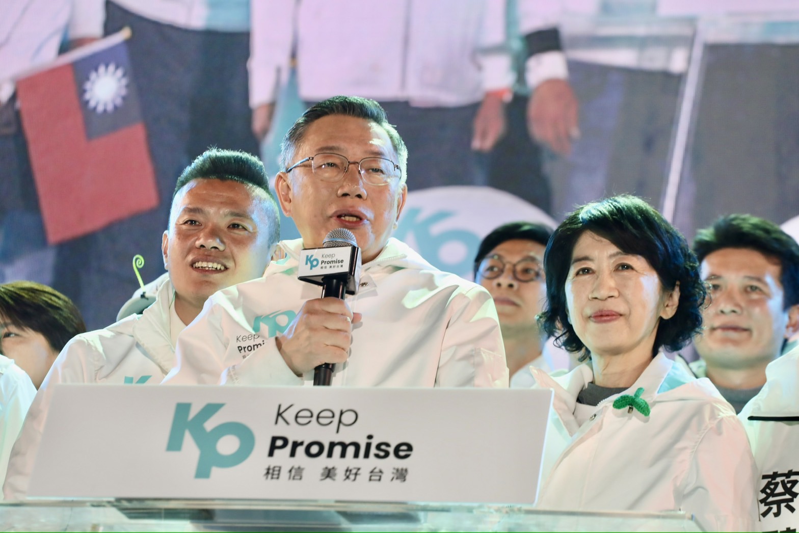 柯文哲認為趙少康要求未來不跟民進黨合作的想法很糟糕，是為了操作棄保的手段。（本刊資料照）