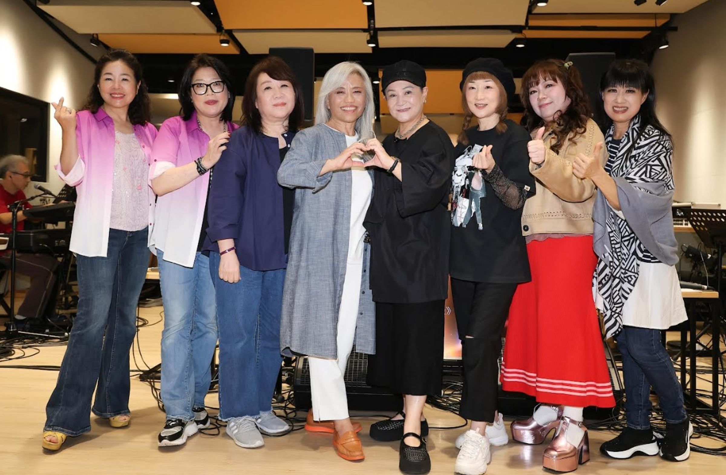 8位民歌手首度同框練團。（中華音樂人交流協會提供）