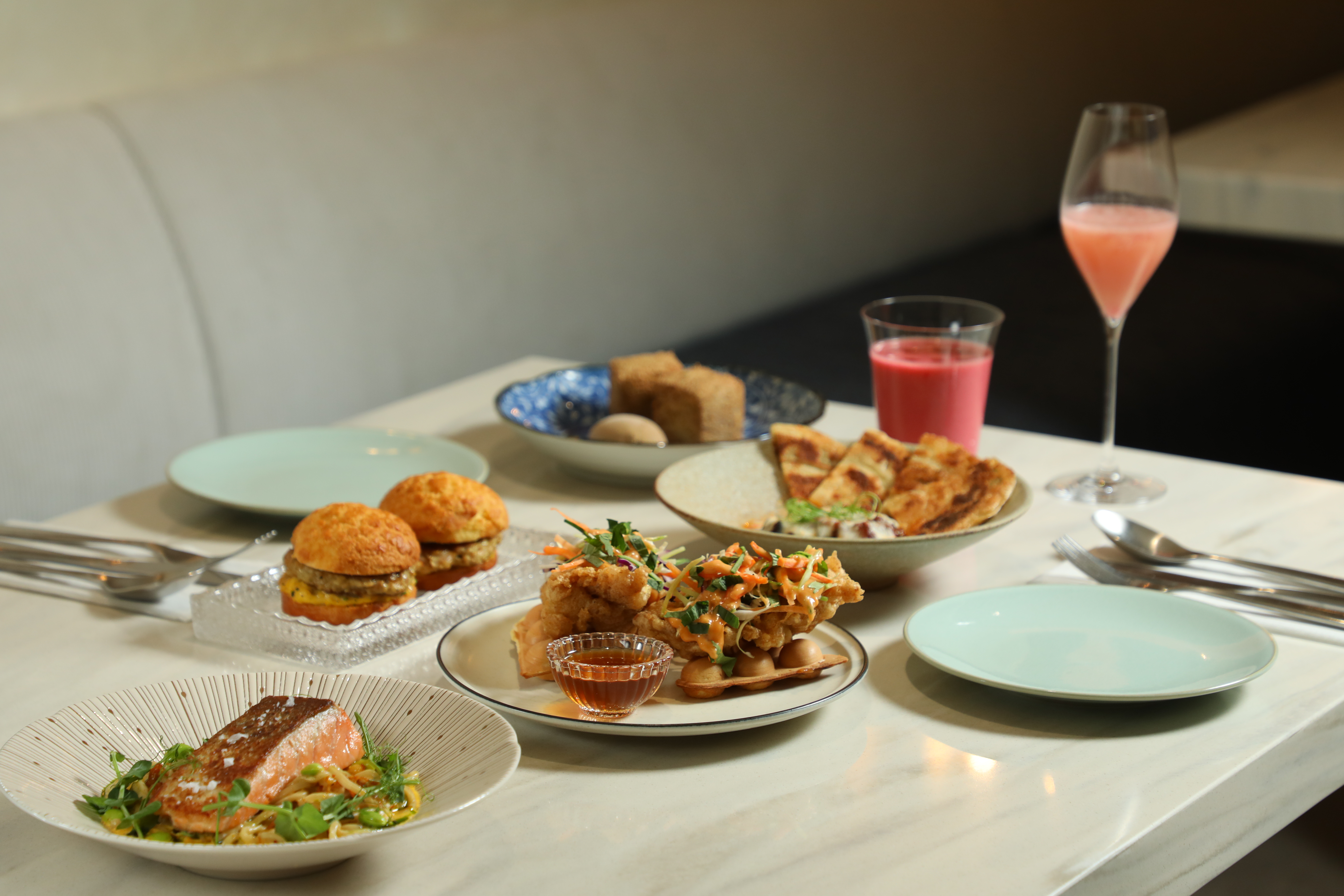 名廚林明健主理的「Golden餐廳」近來陸續推出許多全新企劃，從週末早午餐到初夏新菜單，都讓人眼前一亮。