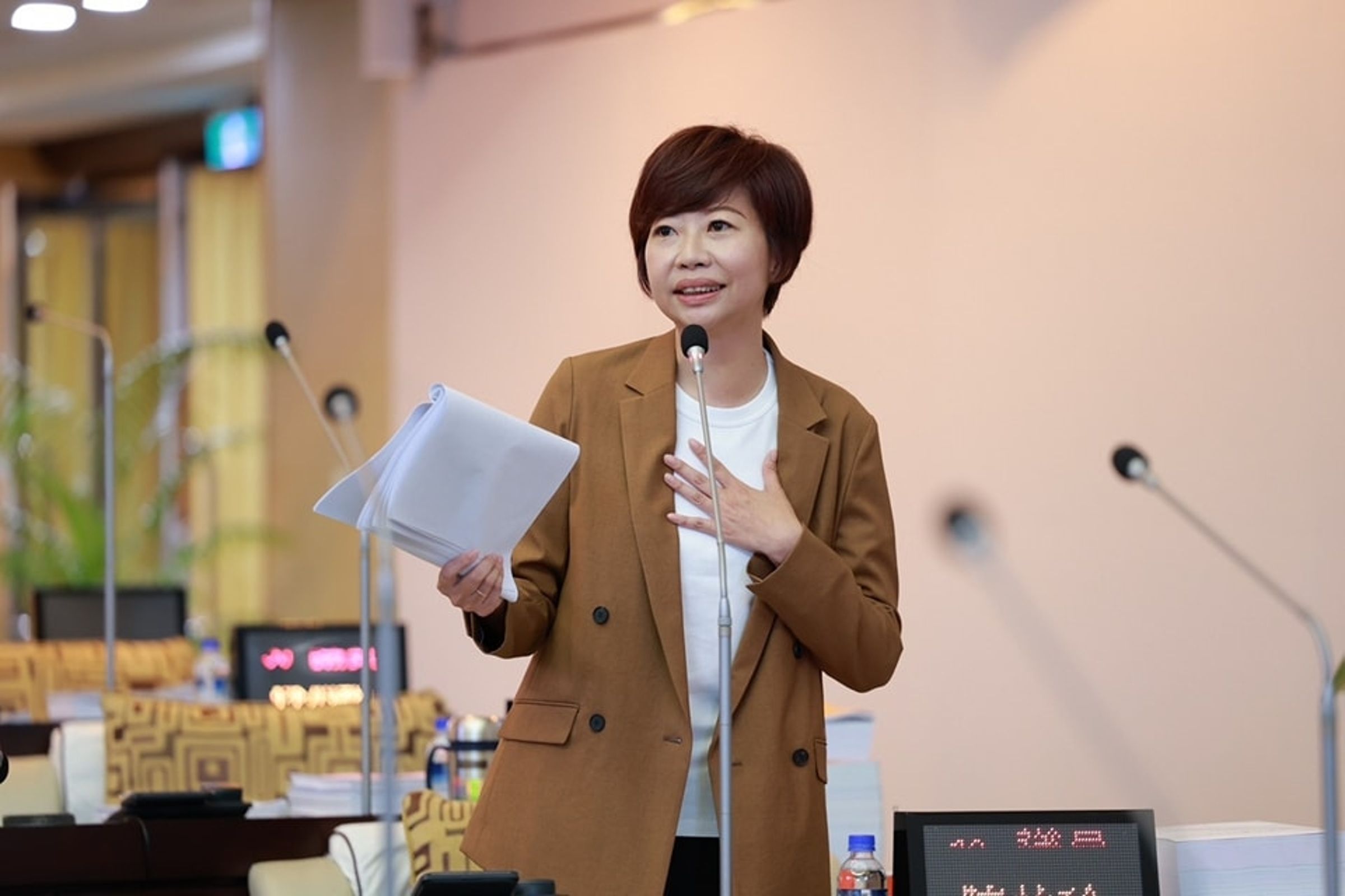 陳亭妃胞妹陳怡珍宣不不連任議員。(取自陳怡珍臉書)
