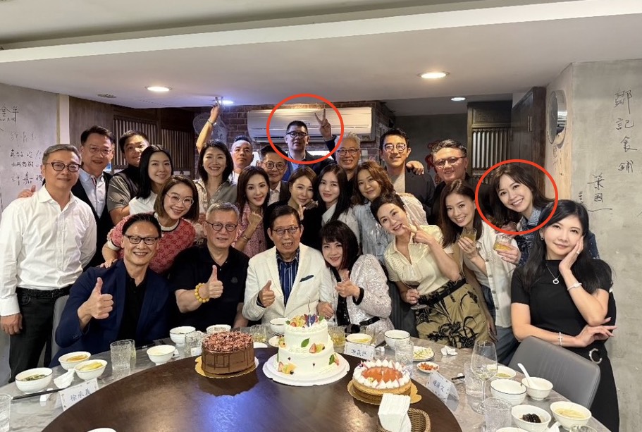 蔡明興過68歲生日，連勝文、蔡依珊（紅圈處）同框慶生。（翻攝林牧潔IG）