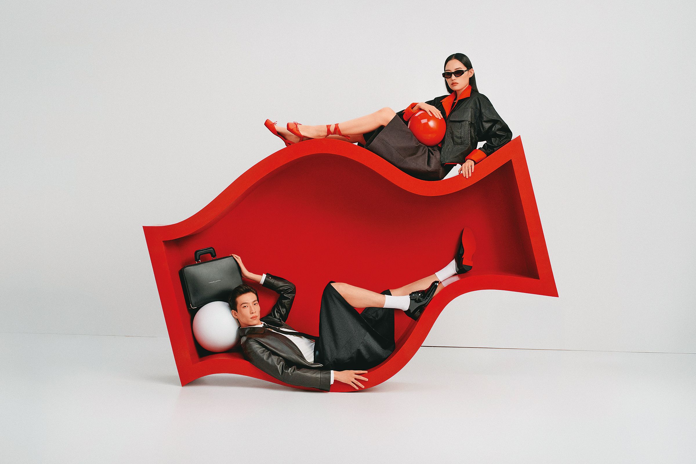 Christian Louboutin以標誌性的經典紅底鞋，在七夕傳遞愛意。（美之心提供）