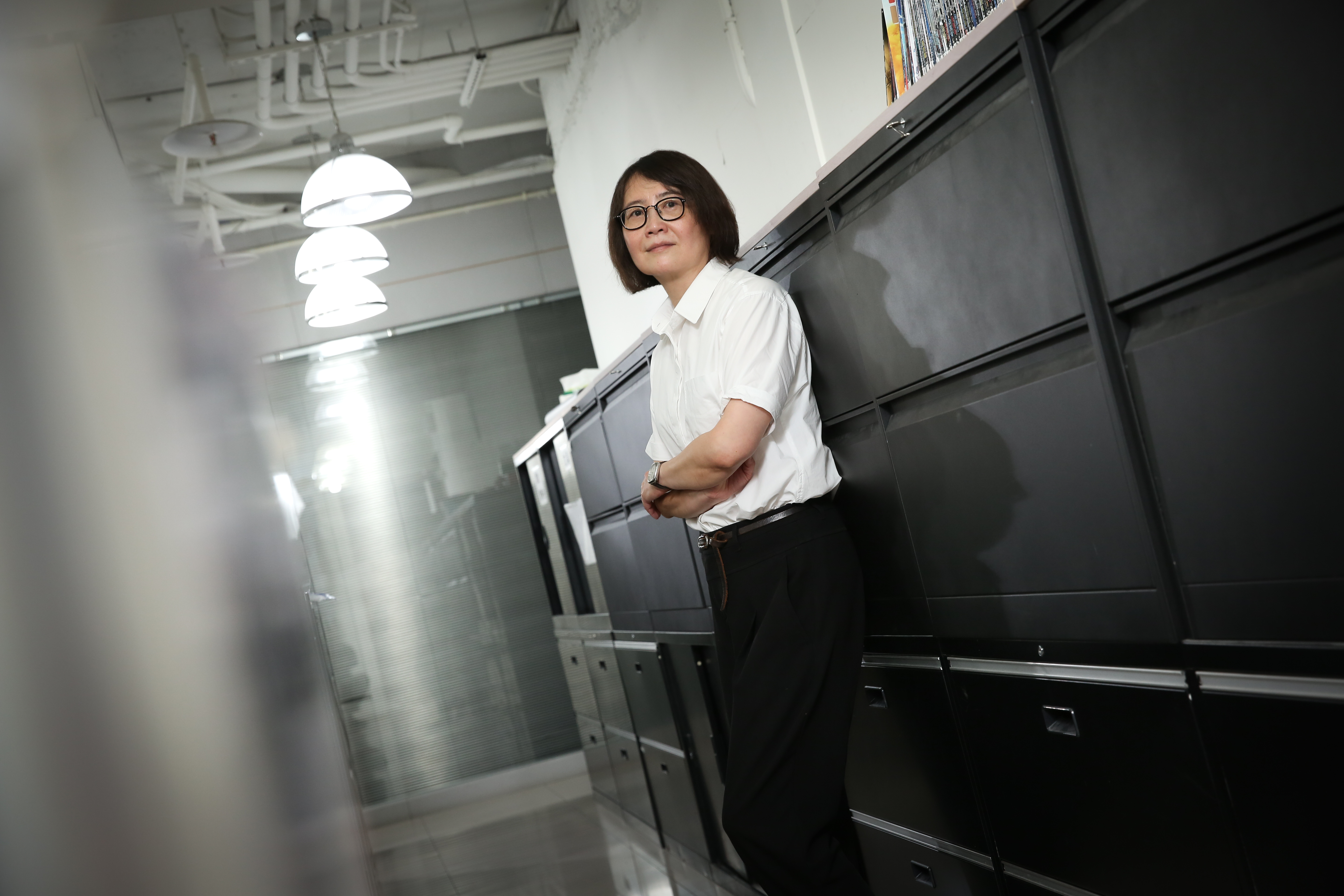 黃文英以自身經歷作為《車頂上的玄天上帝》的故事背景，可說是自己的半自傳片，不過她也強調，只有親情及旅館部分是她親身故事。