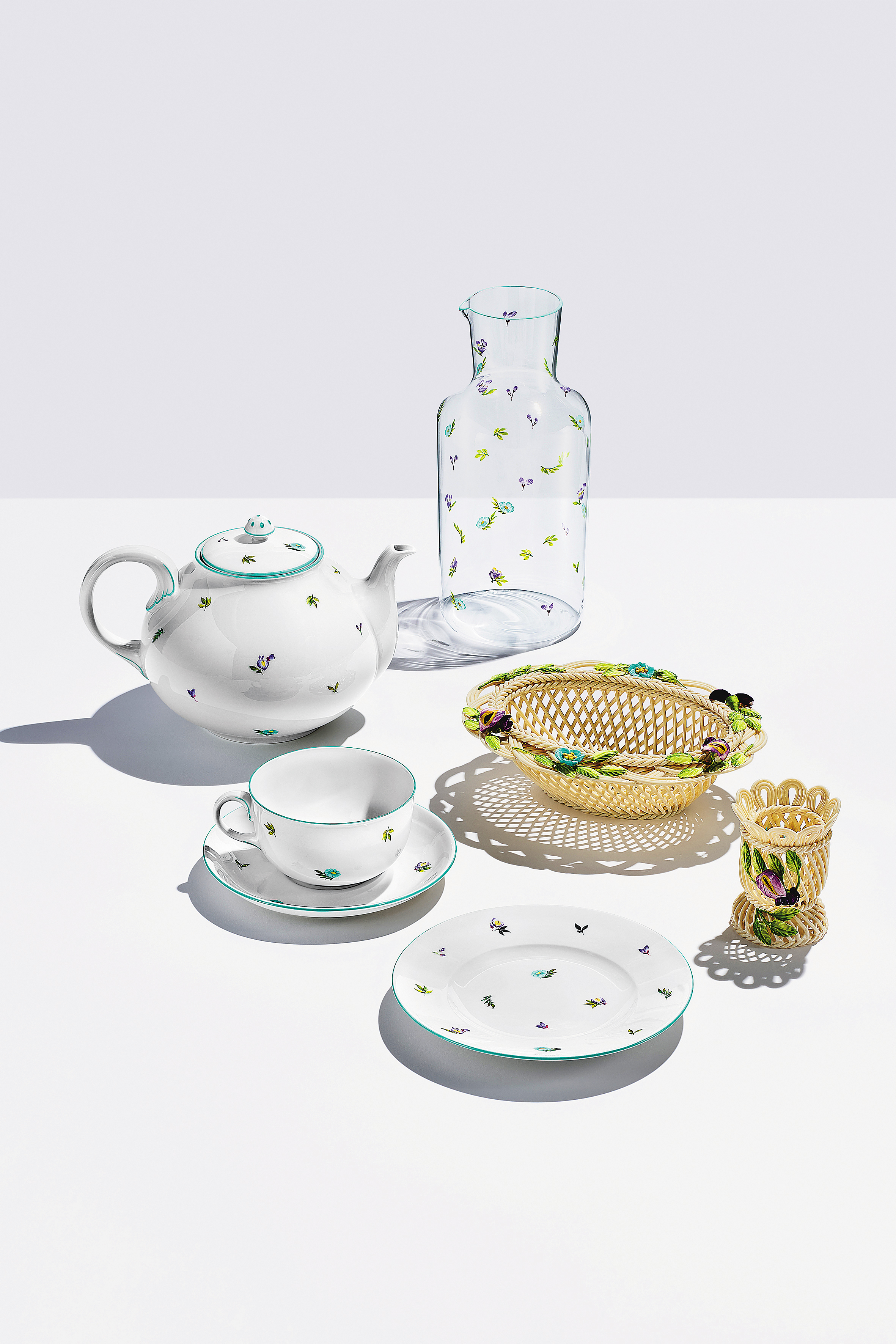 Wildflower野花系列展現小家碧玉的優雅,與任何餐瓷都百搭。(Tiffany & Co. 提供)